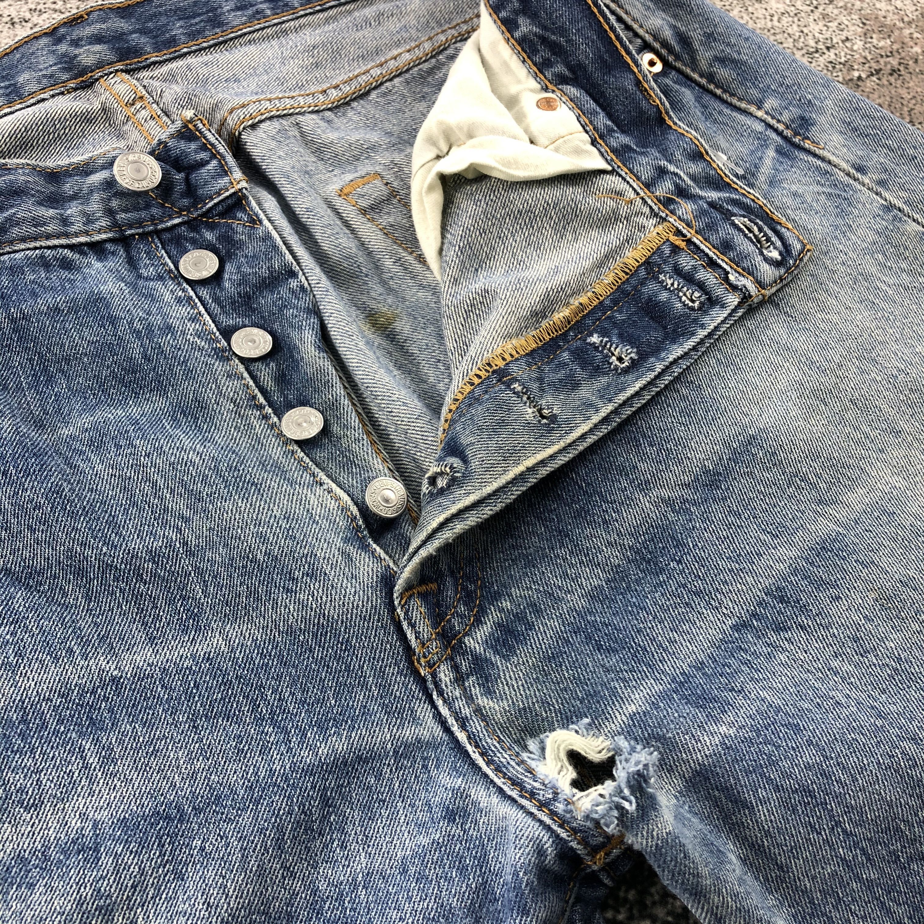 Levi's Vintage Levi's 501 Jeans Dirty Faded Blue Distressed KJ656 Size US 36 / EU 52 - 7 Thumbnail