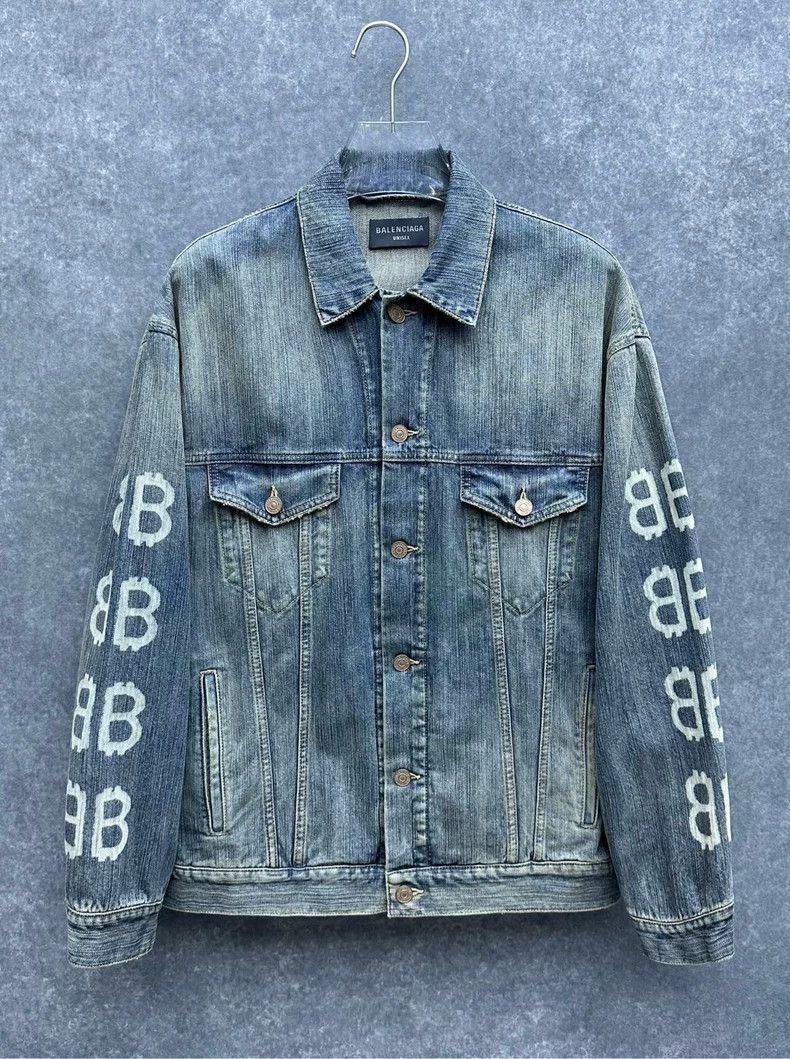 Balenciaga Balenciaga Double b printed unicorn arm denim jacket Size US XS / EU 42 / 0 - 1 Thumbnail