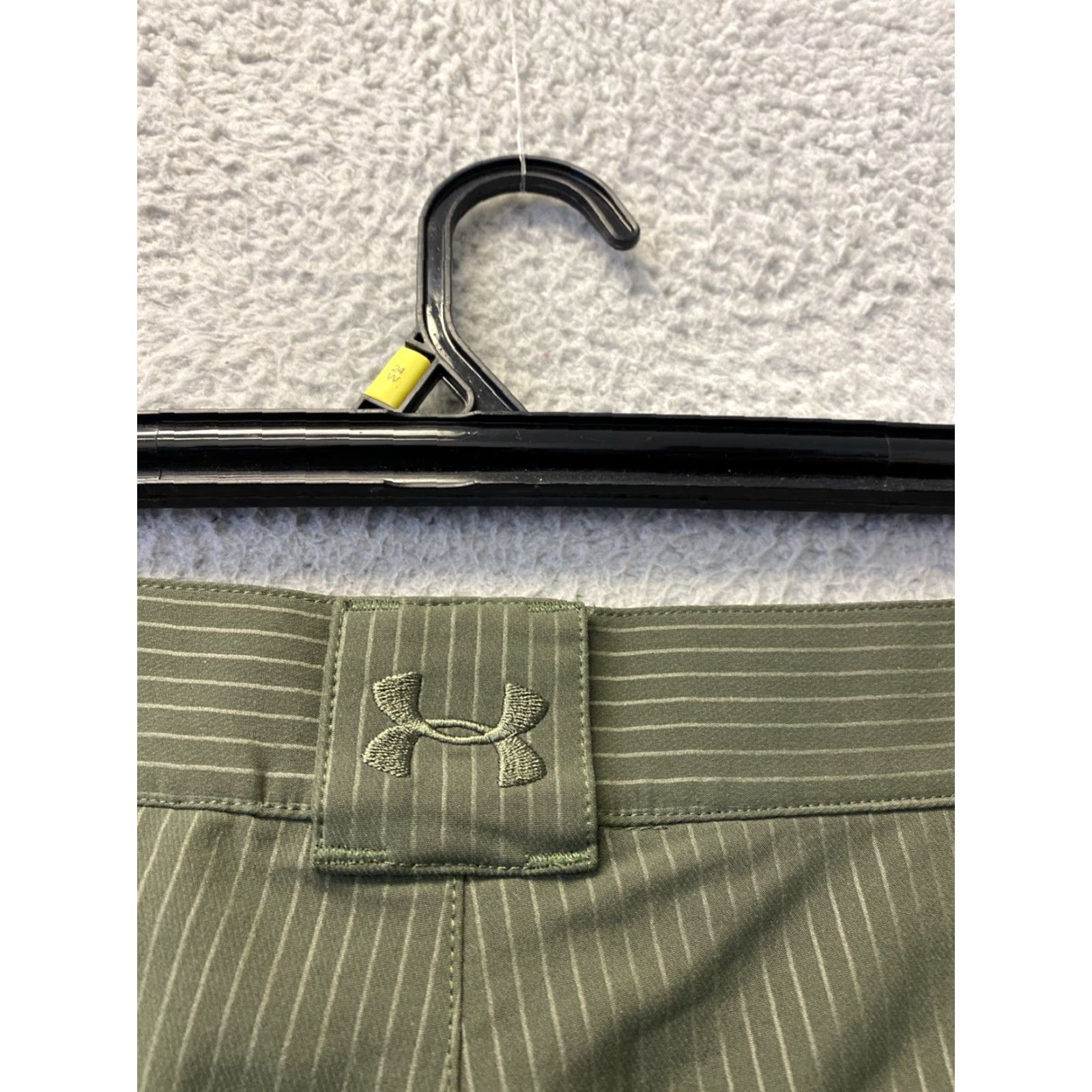 Under Armour Under Armour Shorts Men’s 36 Green Stripe Performance Golf Chino / 34-95 Size US 36 / EU 52 - 7 Thumbnail