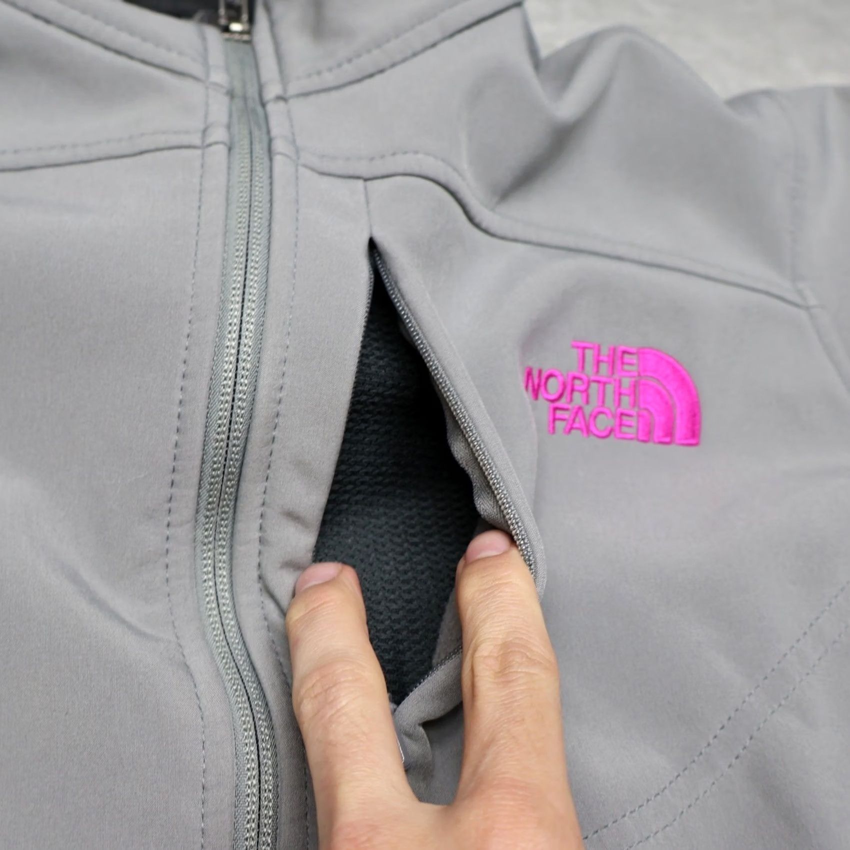The North Face The North Face Jacket Women M Gray Softshell Apex Bionic Wind Rain Outdoor Hike Size M / US 6-8 / IT 42-44 - 4 Thumbnail