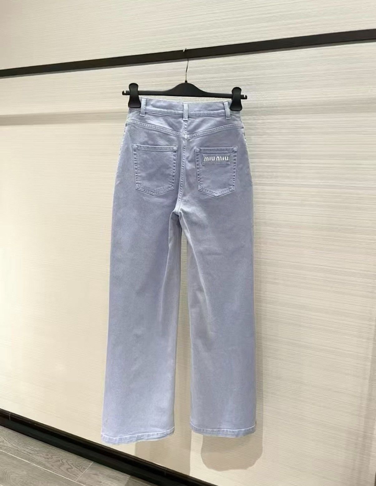 Miu Miu Miu Miu Stylish Light High-Waisted Casual Pants J33 Size 26" / US 2 / IT 38 - 2 Thumbnail