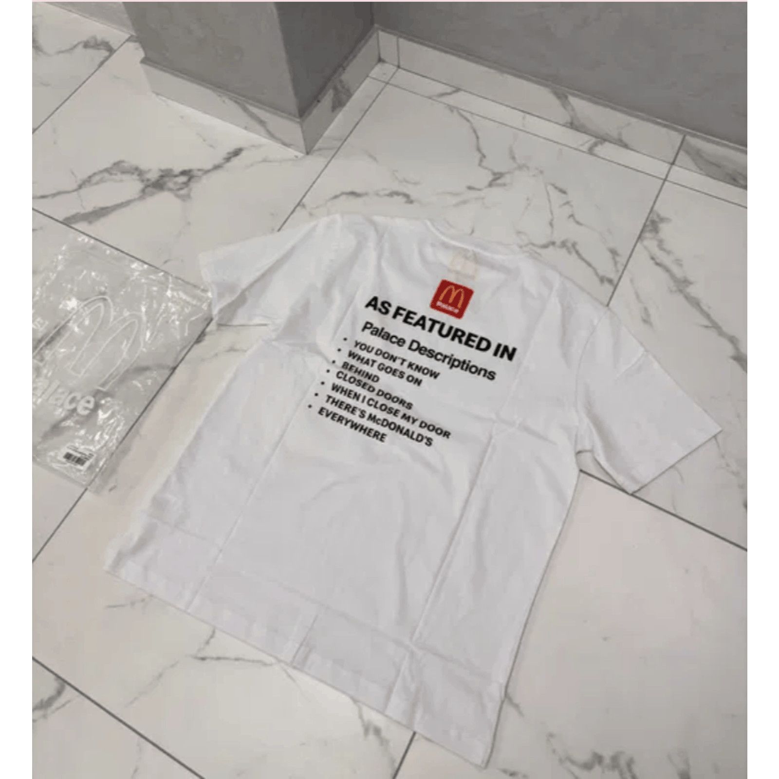 Palace NWT Palace x McDonalds “As Featured In” tee Size US L / EU 52-54 / 3 - 5 Thumbnail