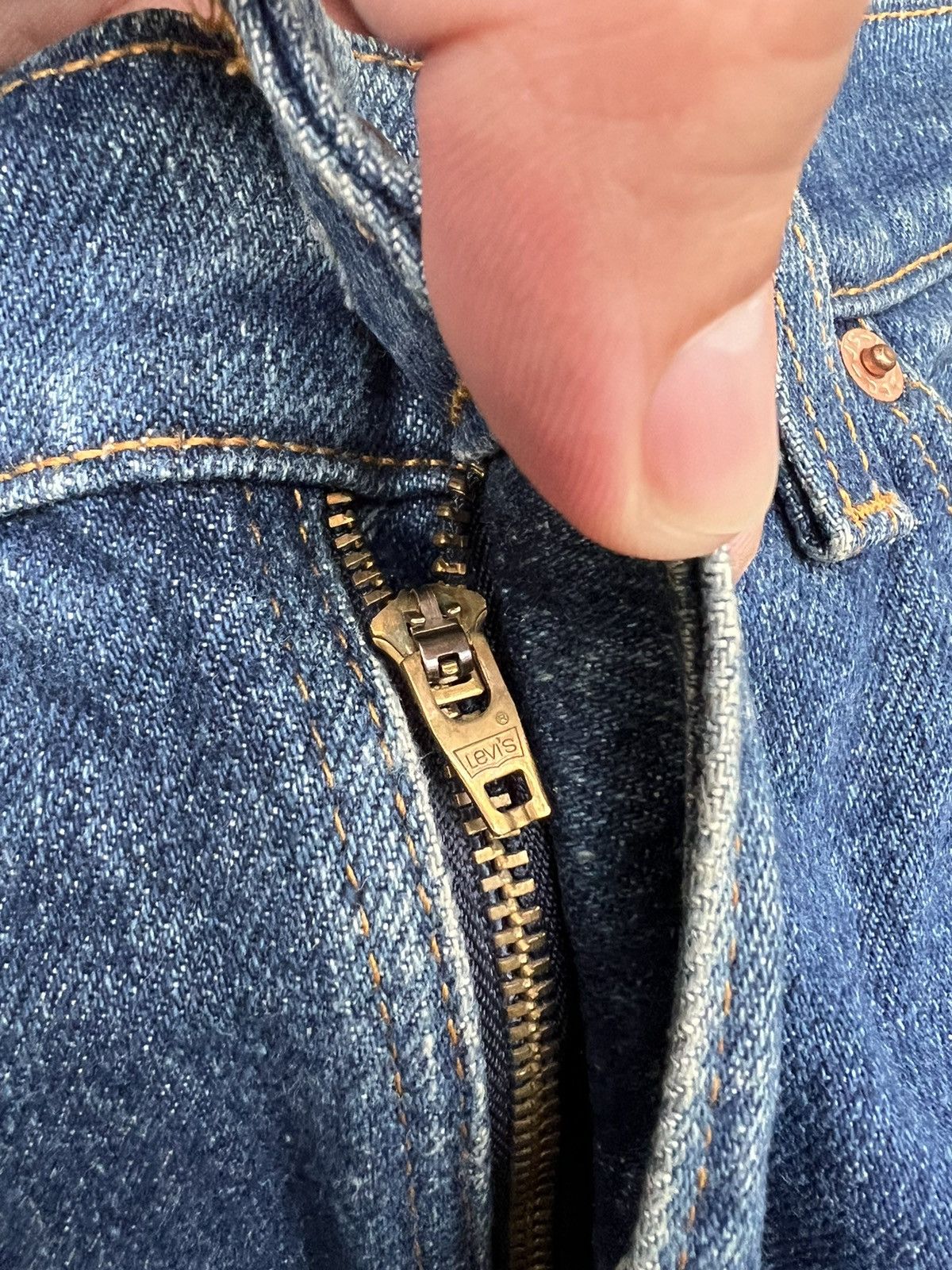 Levi's 💥FLARE💥 VTG 90’S LEVIS 517 DISTRESSED JEANS VERY RARE Size US 32 / EU 48 - 9 Thumbnail