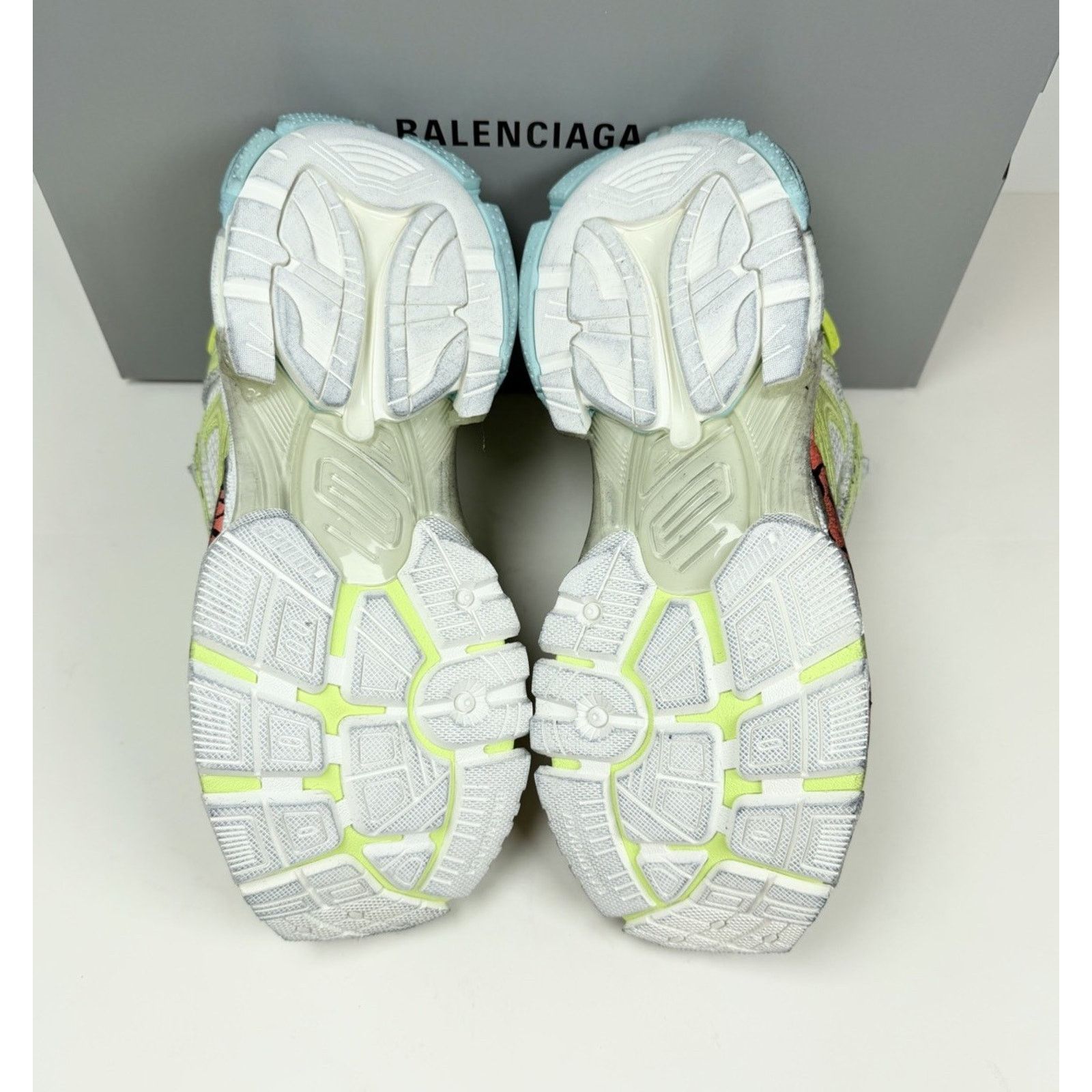 Balenciaga Size 41EU/8US - Balenciaga Runner Marathon Unreleased NEW Size US 8 / EU 41 - 7 Thumbnail