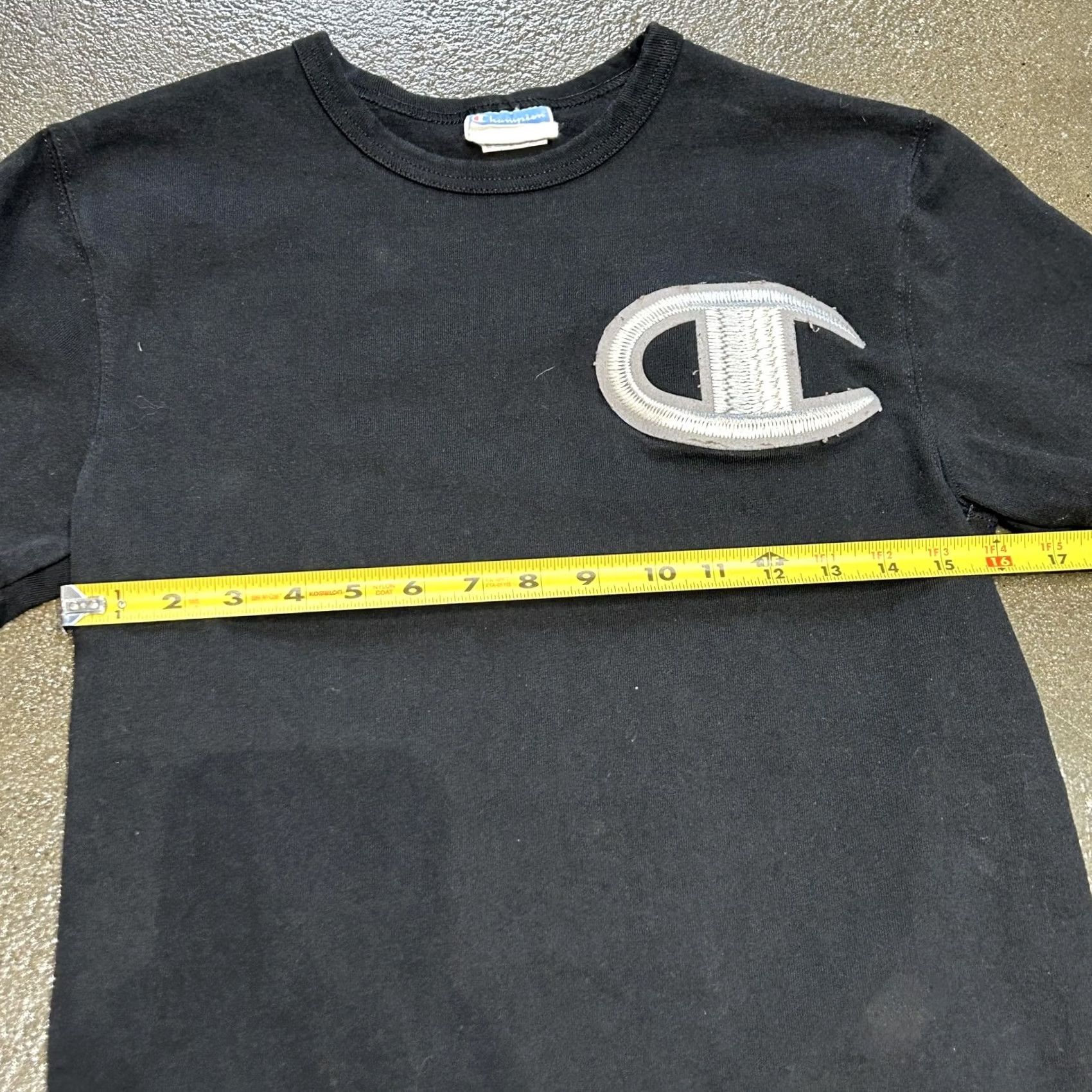 Champion Champion Shirt Mens S Black Big Logo Chenille Patch Tee Athletic Crewneck Size US S / EU 44-46 / 1 - 4 Thumbnail