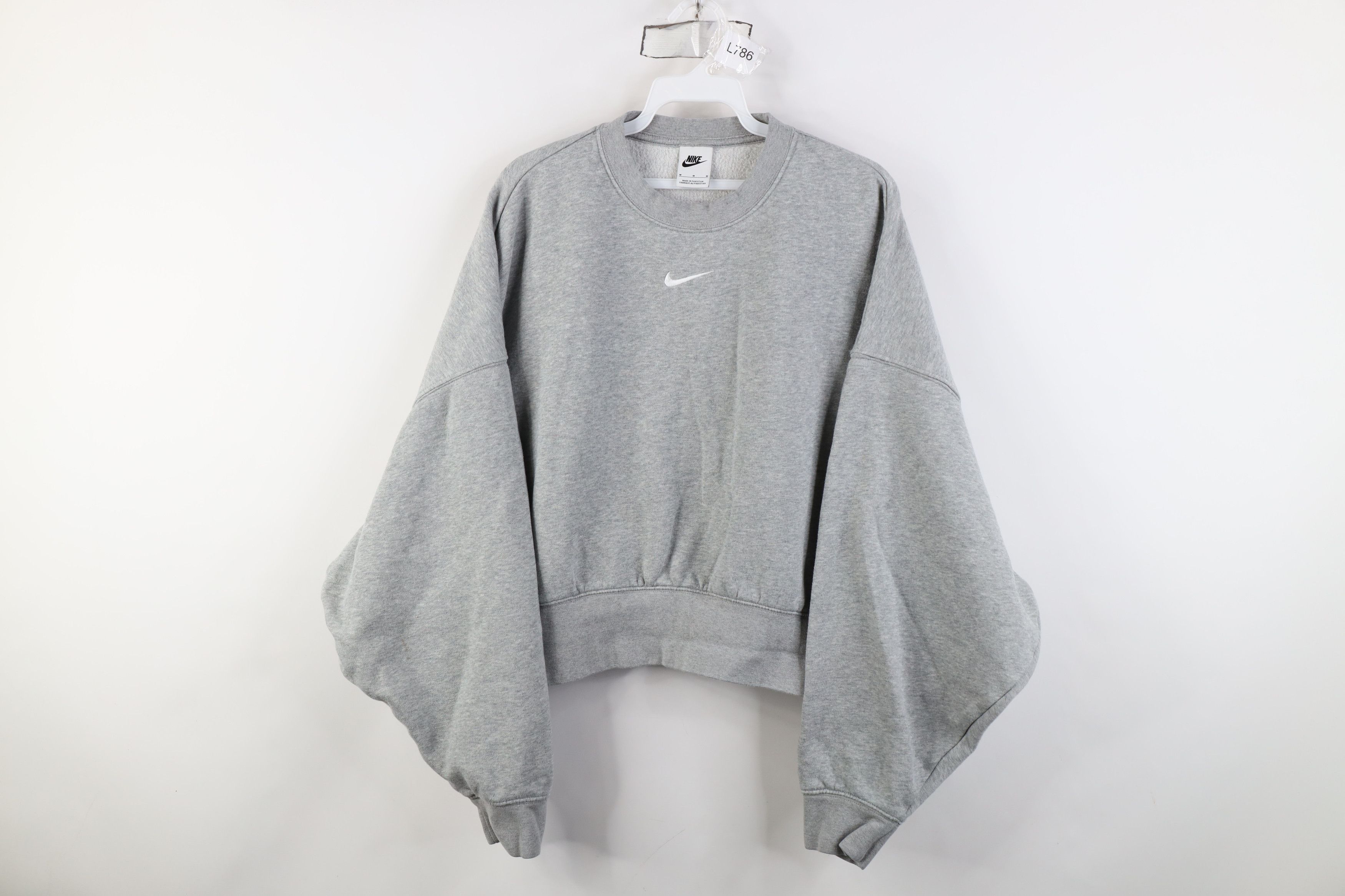 Nike Vintage Y2K Nike Center Swoosh Cropped Oversized Sweatshirt Size M / US 6-8 / IT 42-44 - 1 Thumbnail