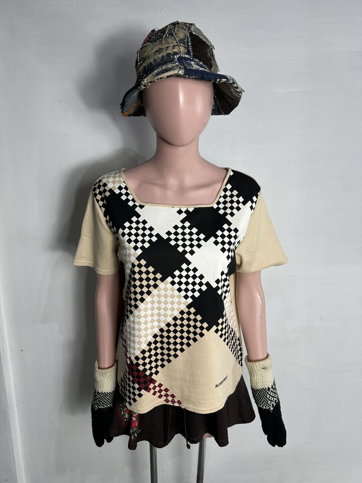 Burberry × Vintage Burberry Tshirt Size L / US 10 / IT 46 - 2 Thumbnail