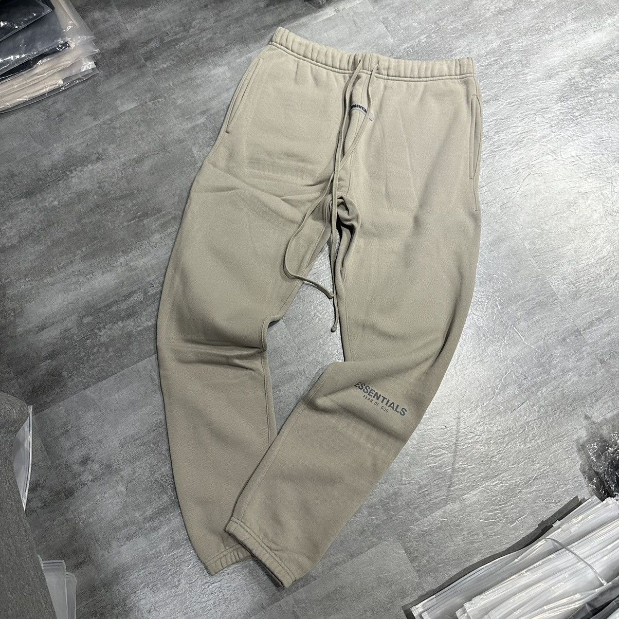 Essentials-F.O.G Sweatpants - Moss