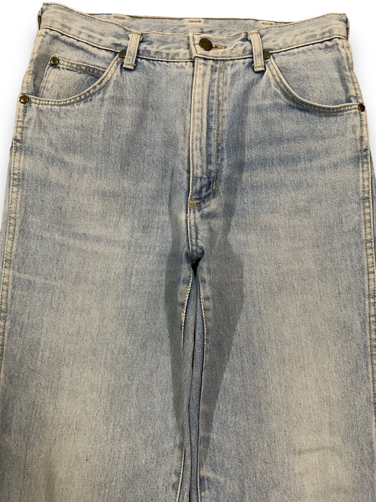 Wrangler Vintage 90s Wrangler Blue Washed Straight Leg Ripped Jeans Size US 29 - 3 Thumbnail