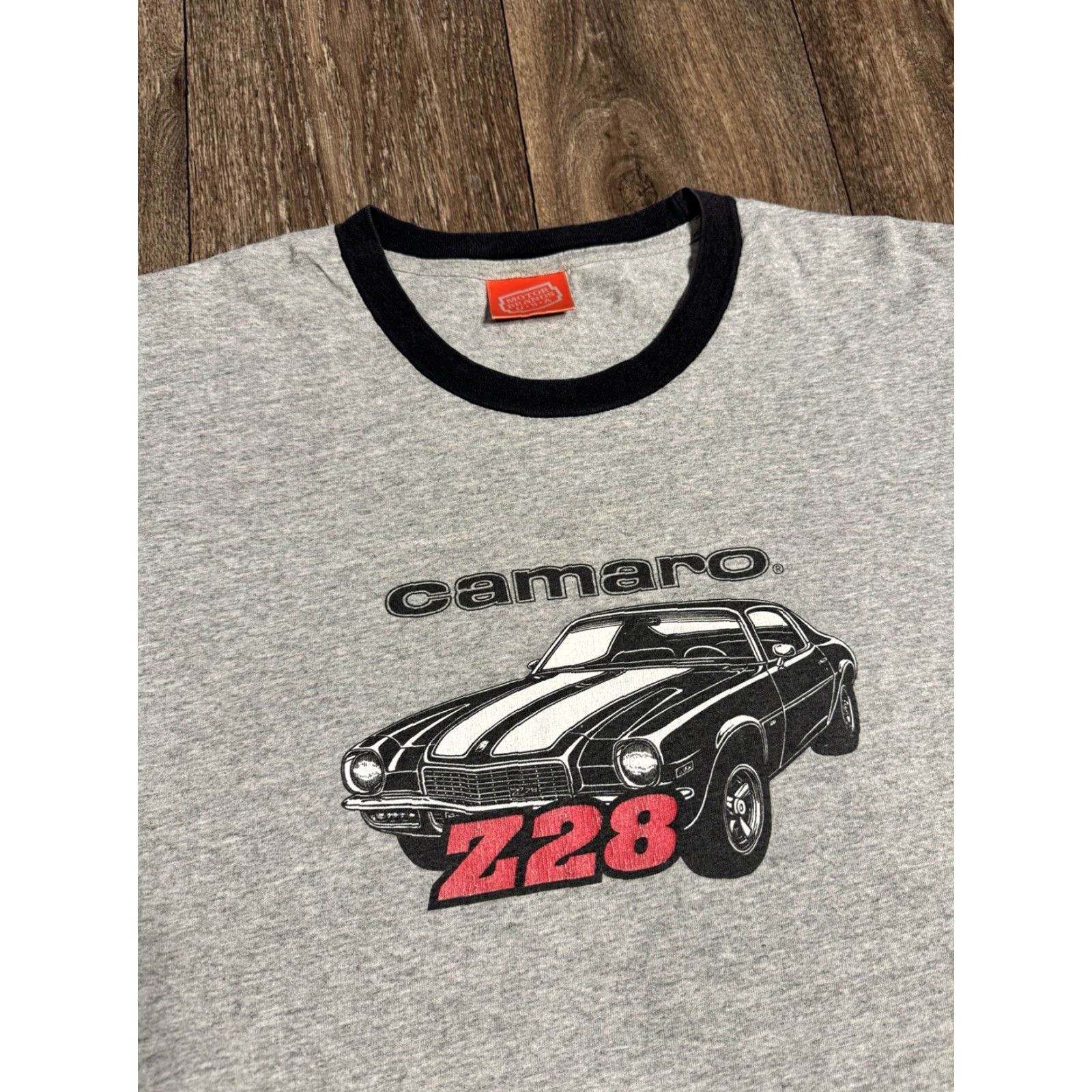 Vintage VINTAGE Dodge Camaro Z28 Classic American Muscle Car Grey Ringer T-Shirt Medium Size US M / EU 48-50 / 2 - 3 Thumbnail