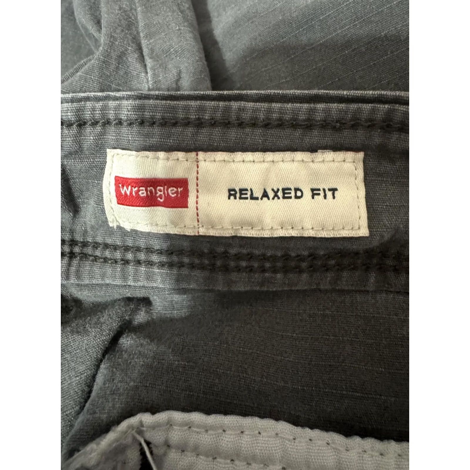 Wrangler Wrangler Men's Cargo Pants Relaxed Fit 28x26 Olive Green Straight Leg Casual Cotton Button Closure Baggy? Size US 28 / EU 44 - 2 Thumbnail