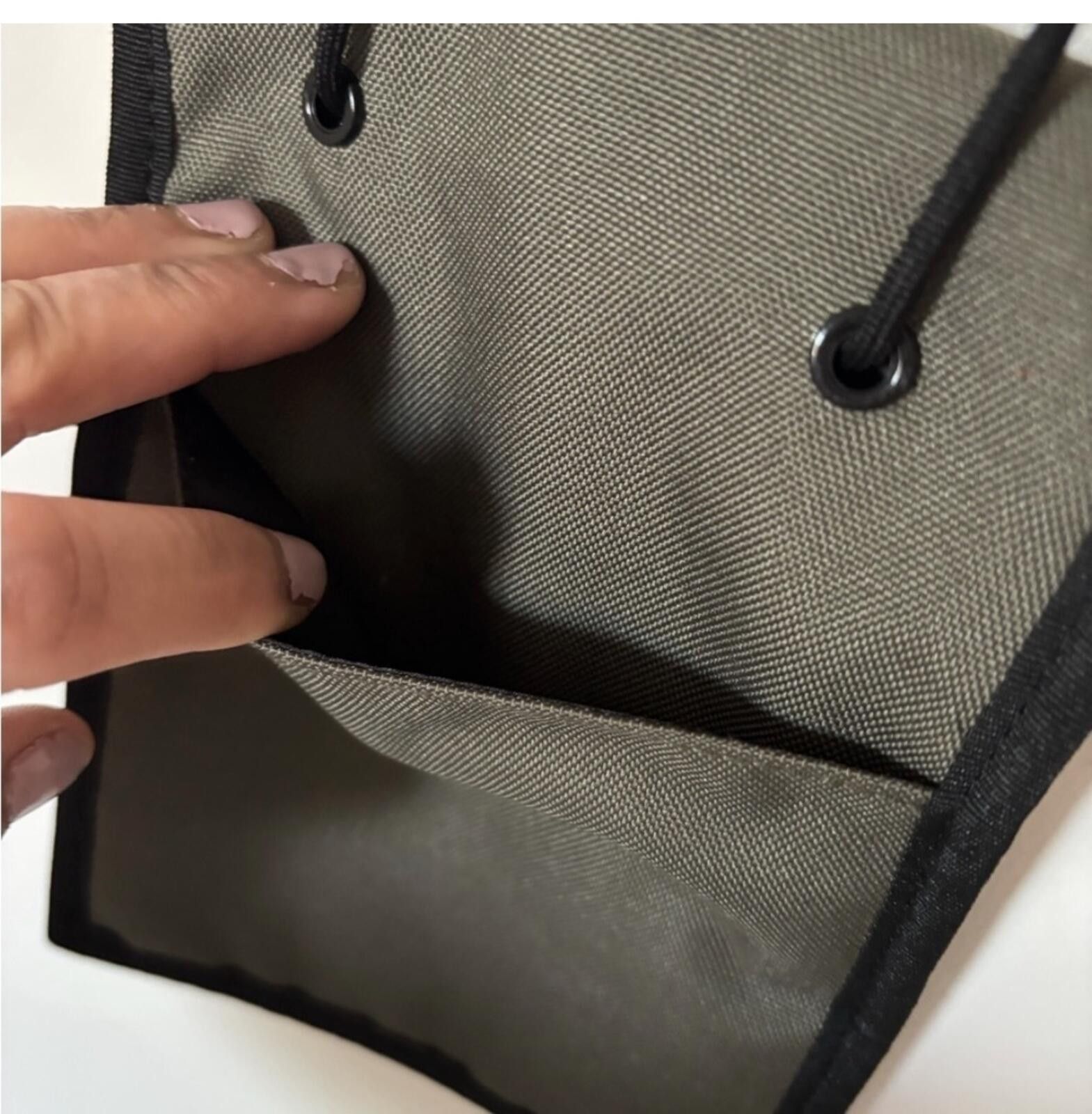 H&M Men’s H&M neck bag Size ONE SIZE - 7 Thumbnail