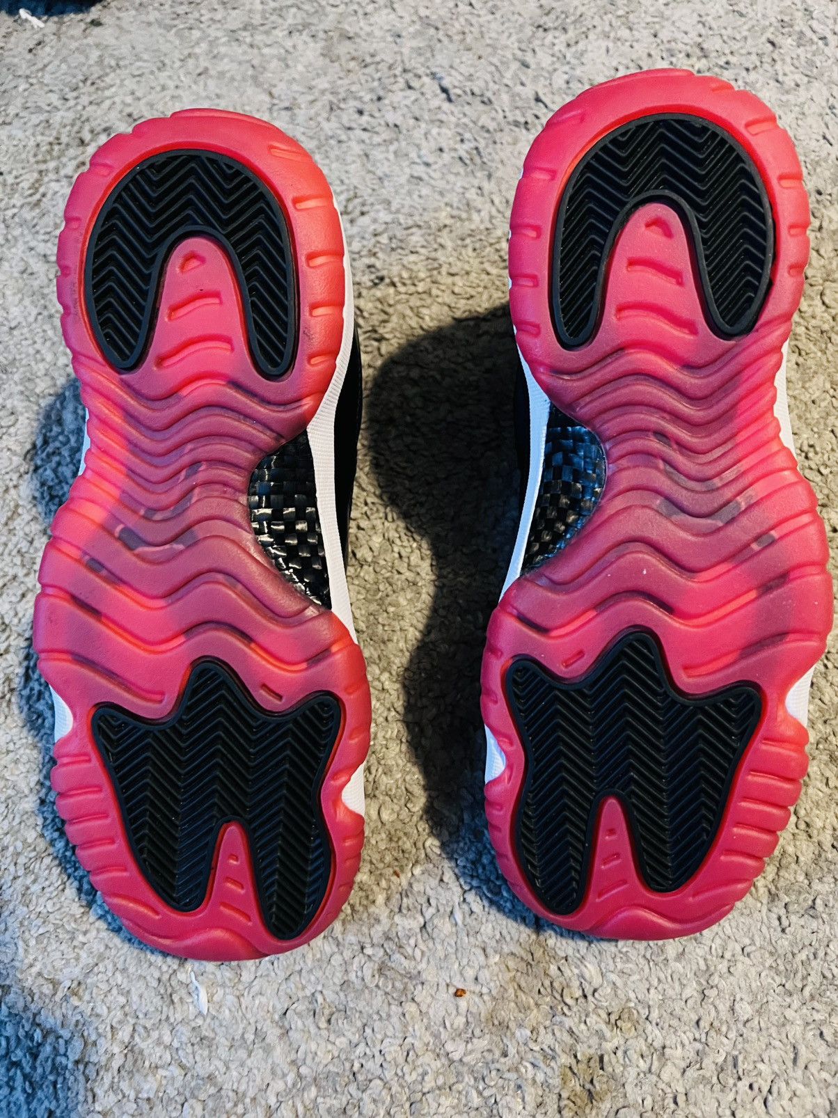 Jordan Brand Jordan 11’s bred (2025) Size US 5.5 / IT 35.5 - 4 Thumbnail