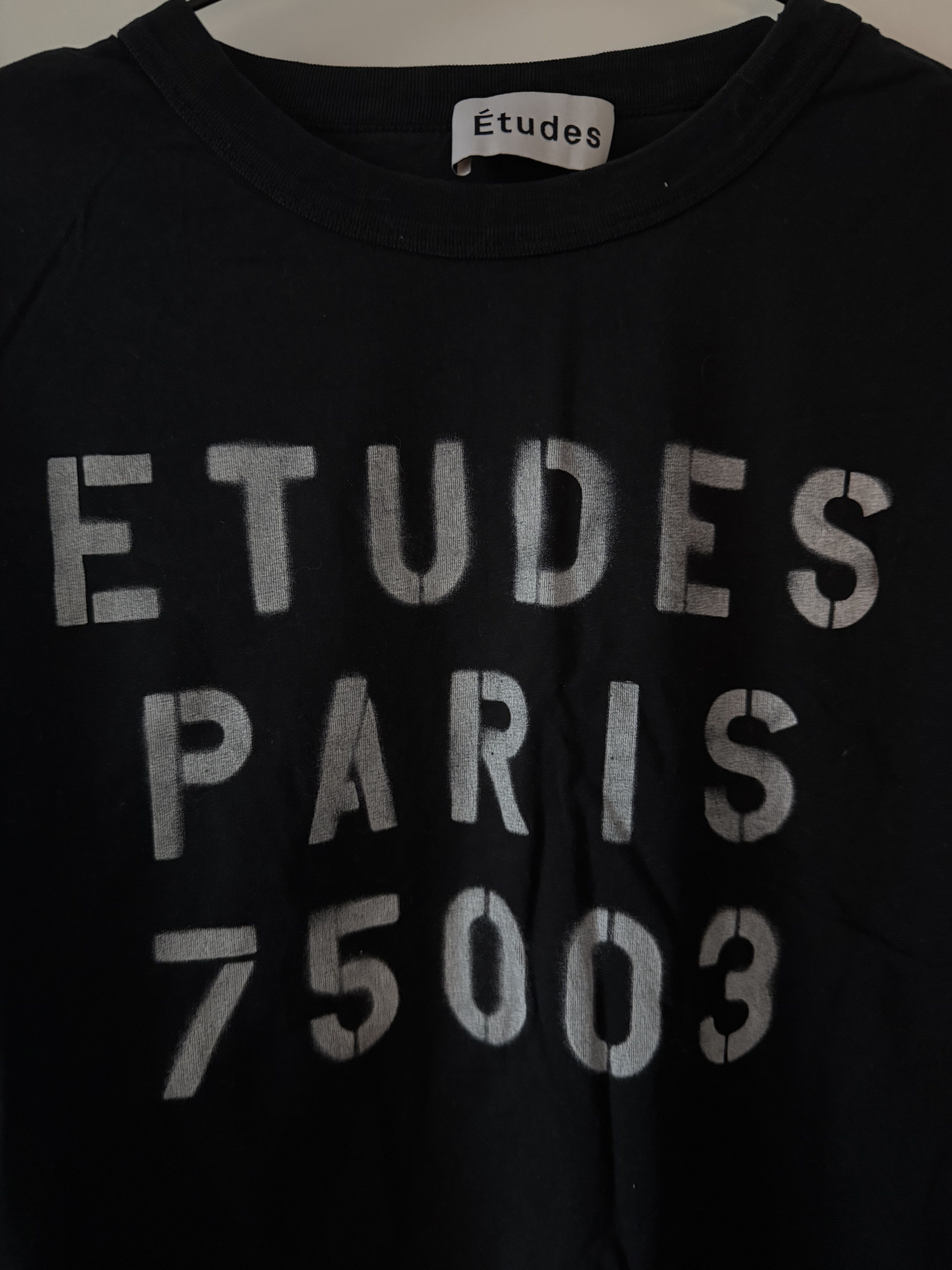 Etudes Black Museum Stencil T-Shirt Size US XL / EU 56 / 4 - 2 Thumbnail