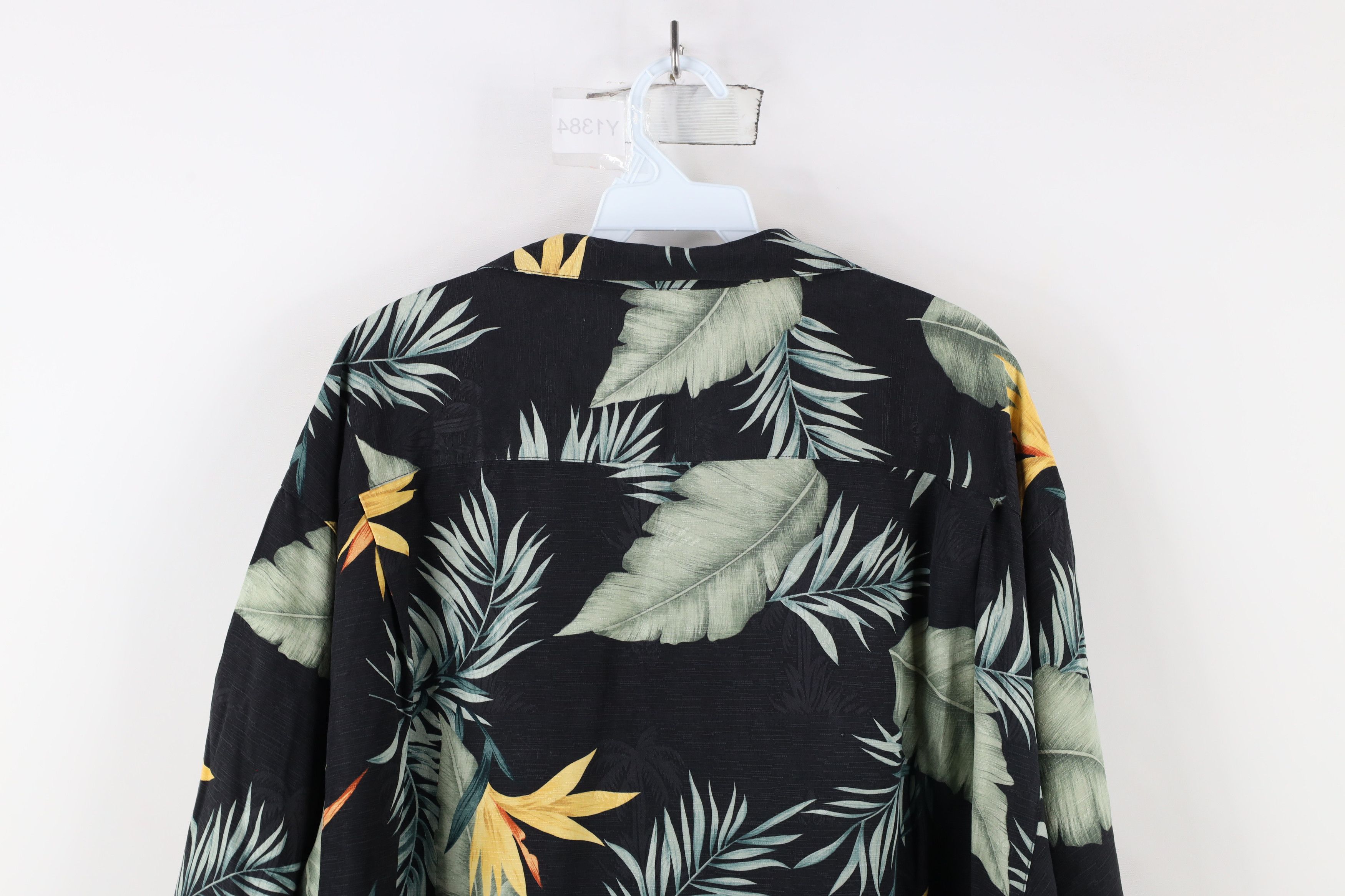 Tommy Bahama × Vintage Vintage 90s Tommy Bahama Looped Collar Hawaiian Button Shirt Size US XL / EU 56 / 4 - 9 Thumbnail