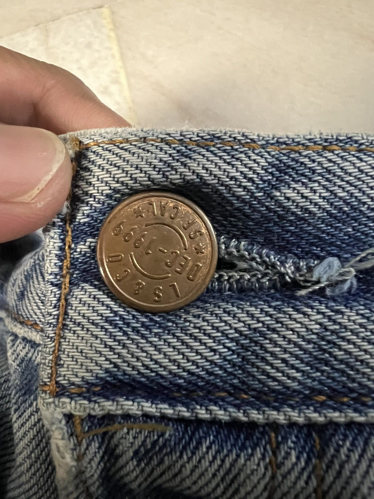 Levi's 💥LIMITED EDITION💥VINTAGE 90’S LEVIS 501XX DISTRESSED JEANS Size US 34 / EU 50 - 15 Thumbnail