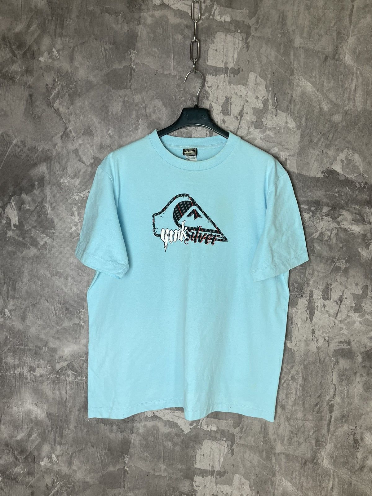 Quiksilver Quicksilver USA T Shirt Big Logo Vintage Japanese Style Size US L / EU 52-54 / 3 - 1 Thumbnail