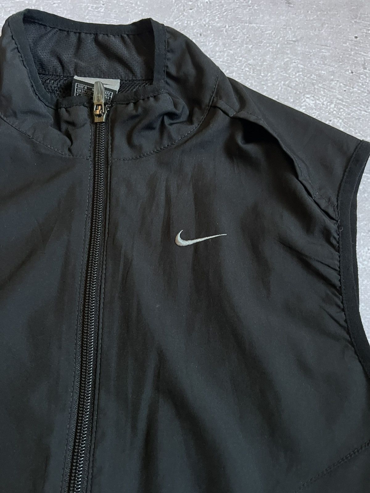 Nike Rare Vintage Vest Nike Man Y2K Size S Size US S / EU 44-46 / 1 - 4 Thumbnail