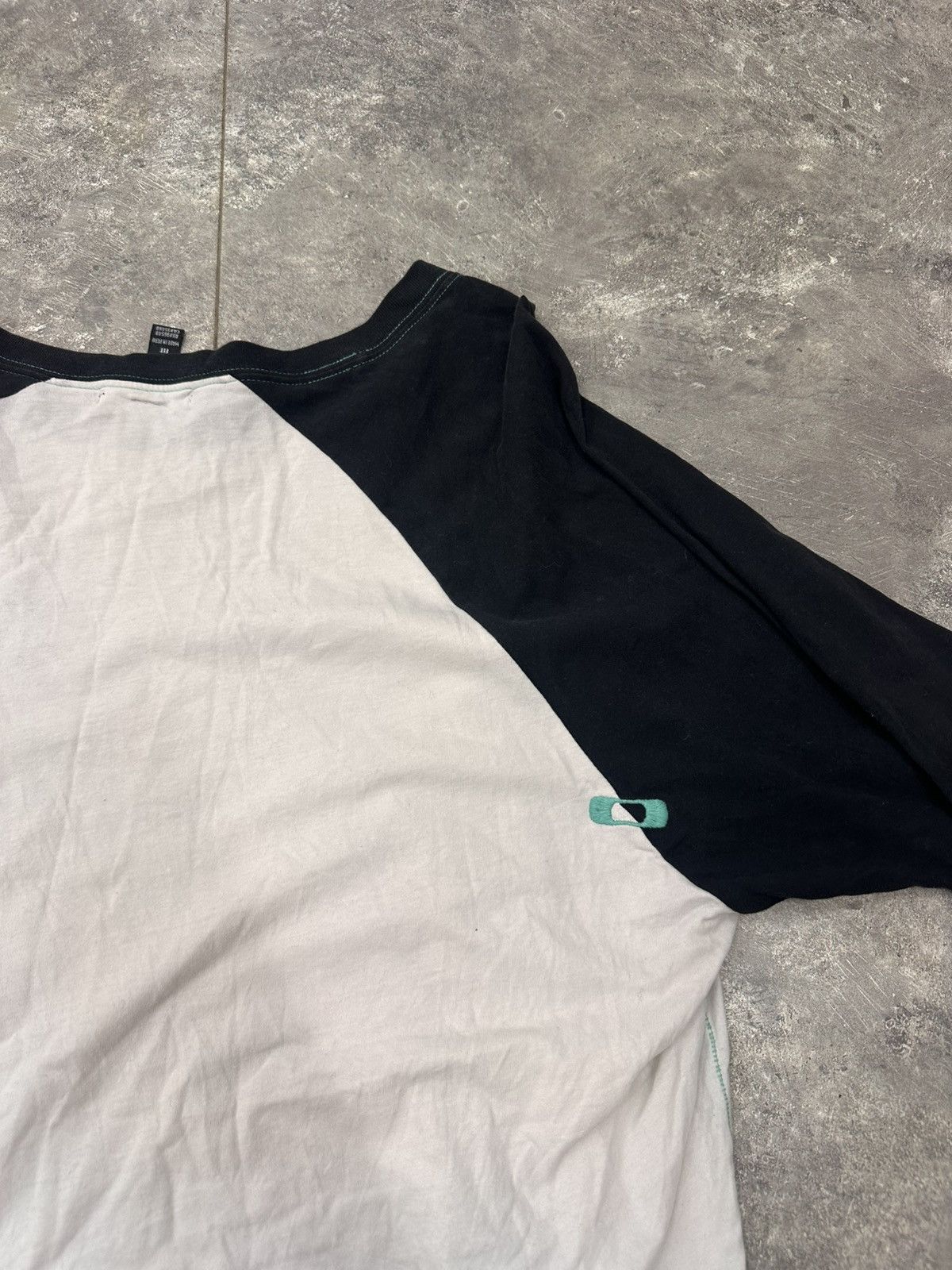 Oakley Vintage Oakley 90s Longsleeve Outdoor Style Size US XL / EU 56 / 4 - 5 Thumbnail