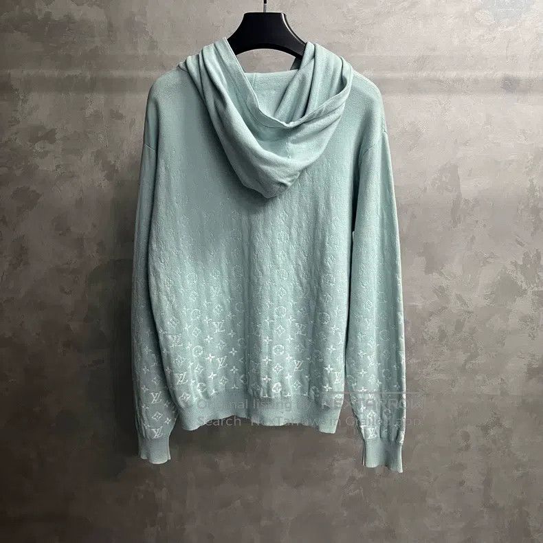 Louis Vuitton Louis Vuitton Blue Gradient Hooded Pullover Long Sleeve Sw Size US M / EU 48-50 / 2 - 5 Thumbnail