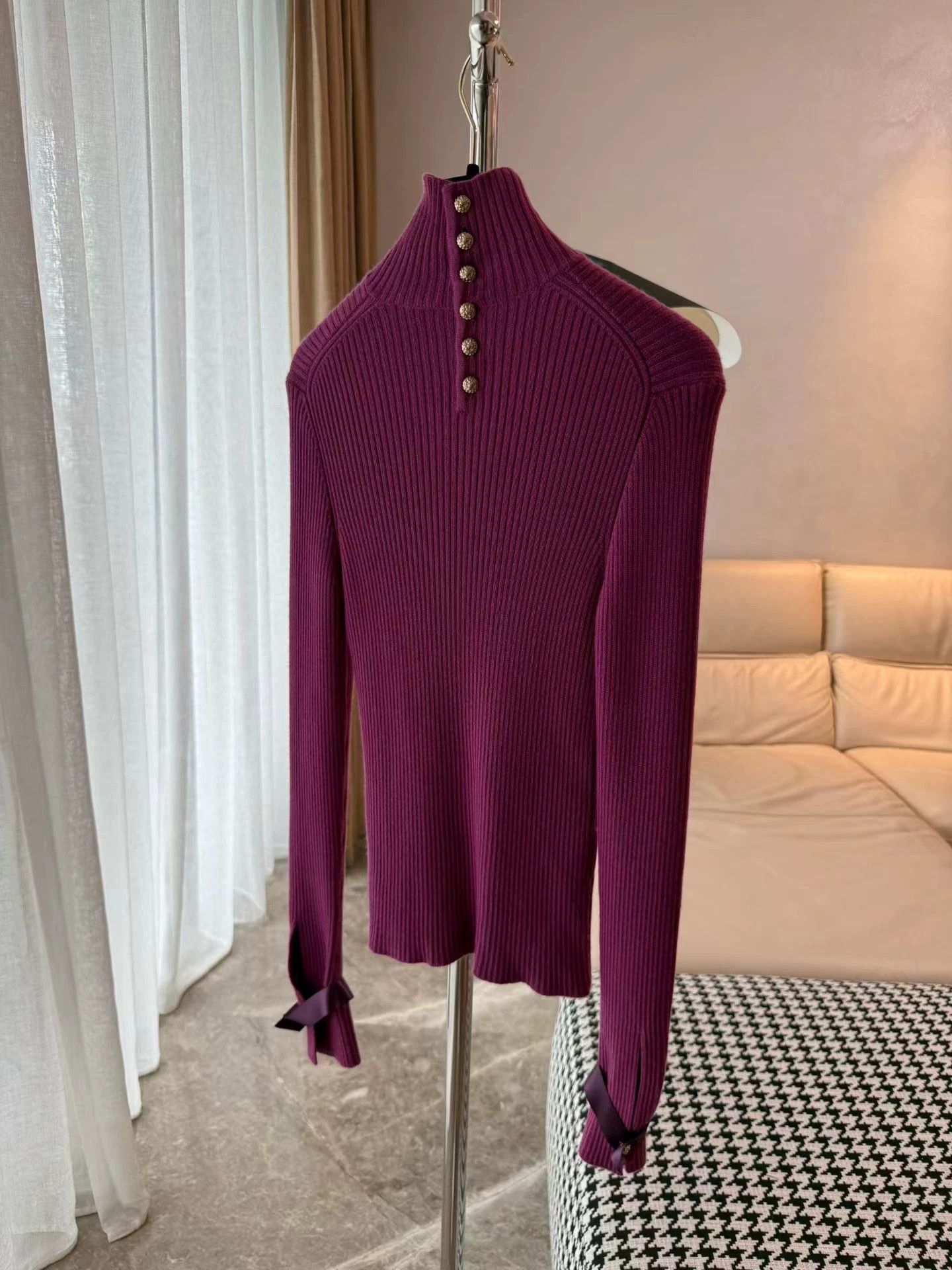 Chanel Chanel 100% Cashmere Sweater Size 38 Size S / US 4 / IT 40 - 4 Thumbnail