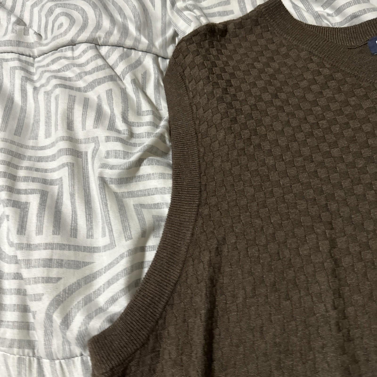 Roundtree & Yorke Roundtree and Yorke Men's brown Sweater Vest Cotton 2XL Size US XXL / EU 58 / 5 - 2 Thumbnail