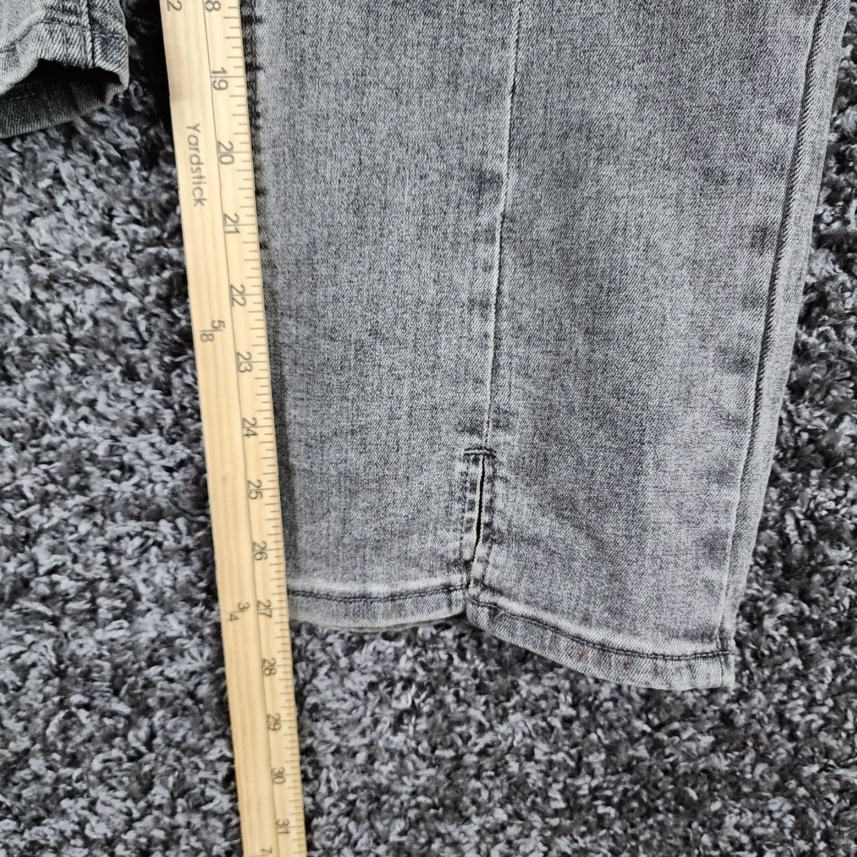 Vintage Suzanne Betro Jeans Women Size 22 Gray Mid Rise Seamed Slit Front Ankle Skinny Womens Size 40" / US 18 - 6 Thumbnail