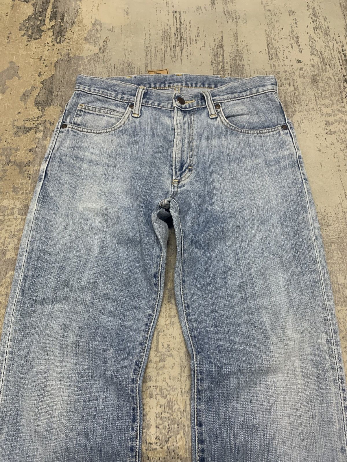 Vintage Vintage Light Wash Wrangler Jeans W31x31.5 Size US 31 - 2 Thumbnail
