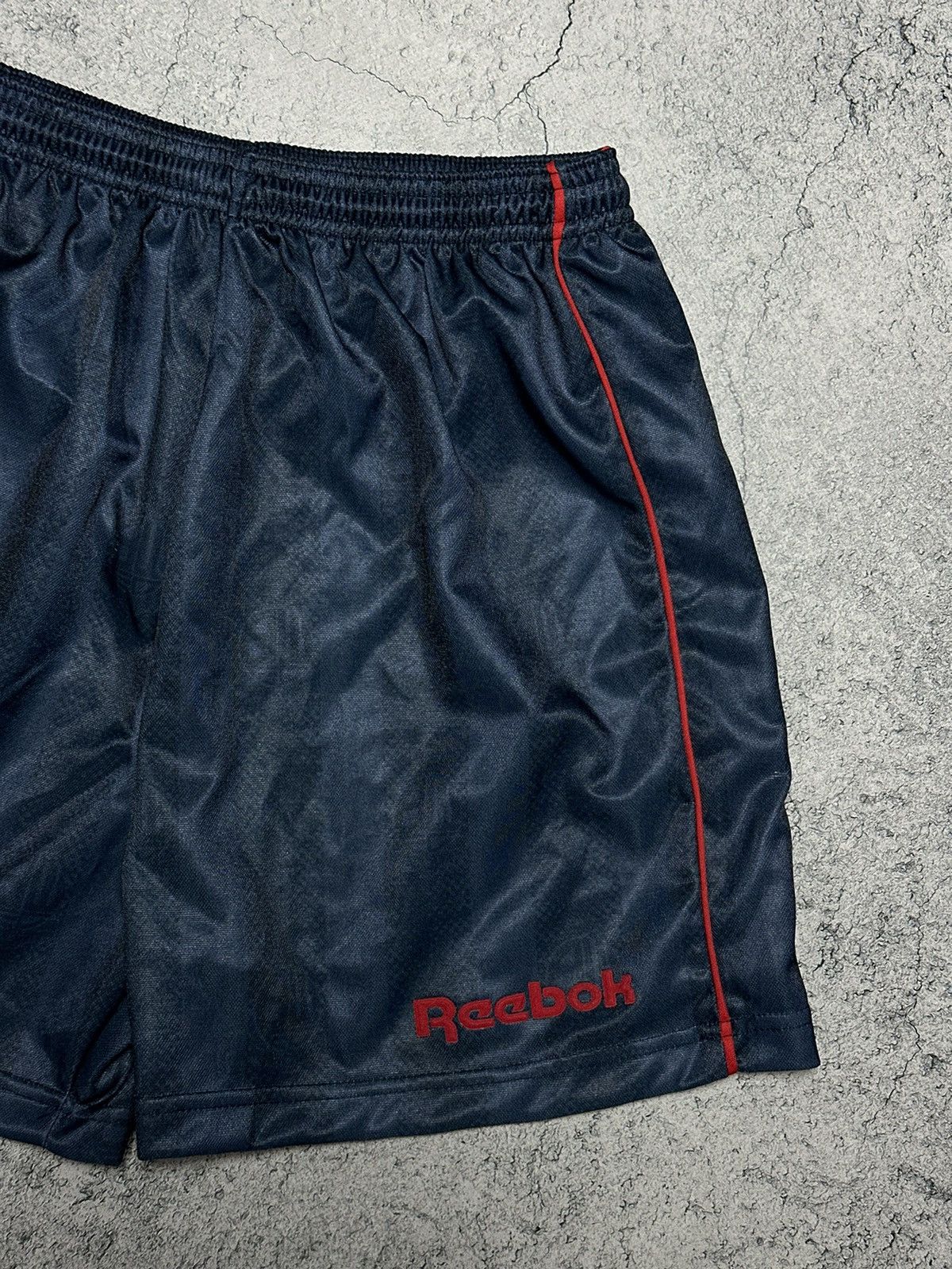 Reebok Vintage Reebok Bolton Wanderers Shorts Size US 30 / EU 46 - 3 Thumbnail