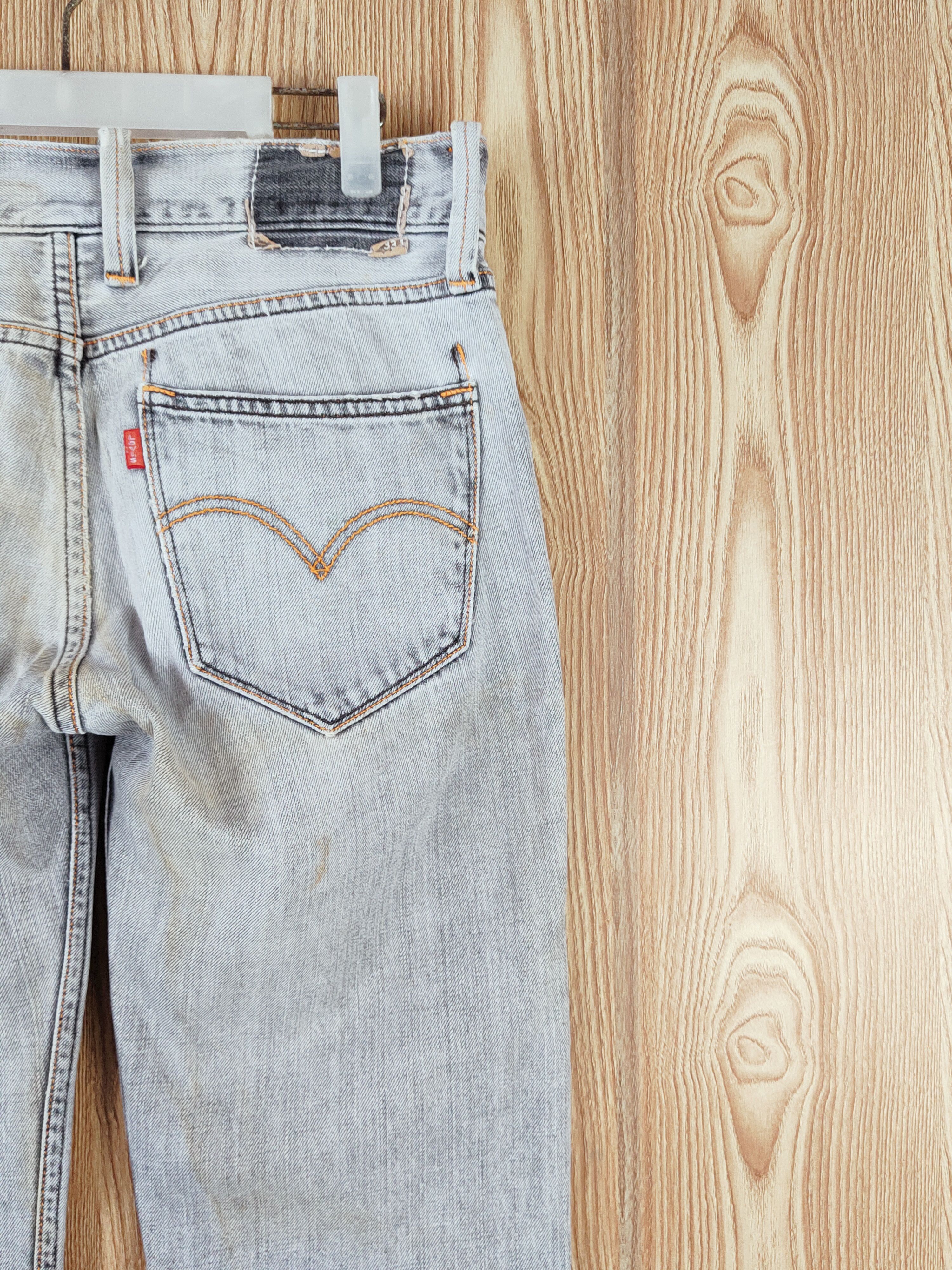 Levi's Levi's Gray Distressed Ripped Jeans #W695 Size US 31 - 12 Thumbnail