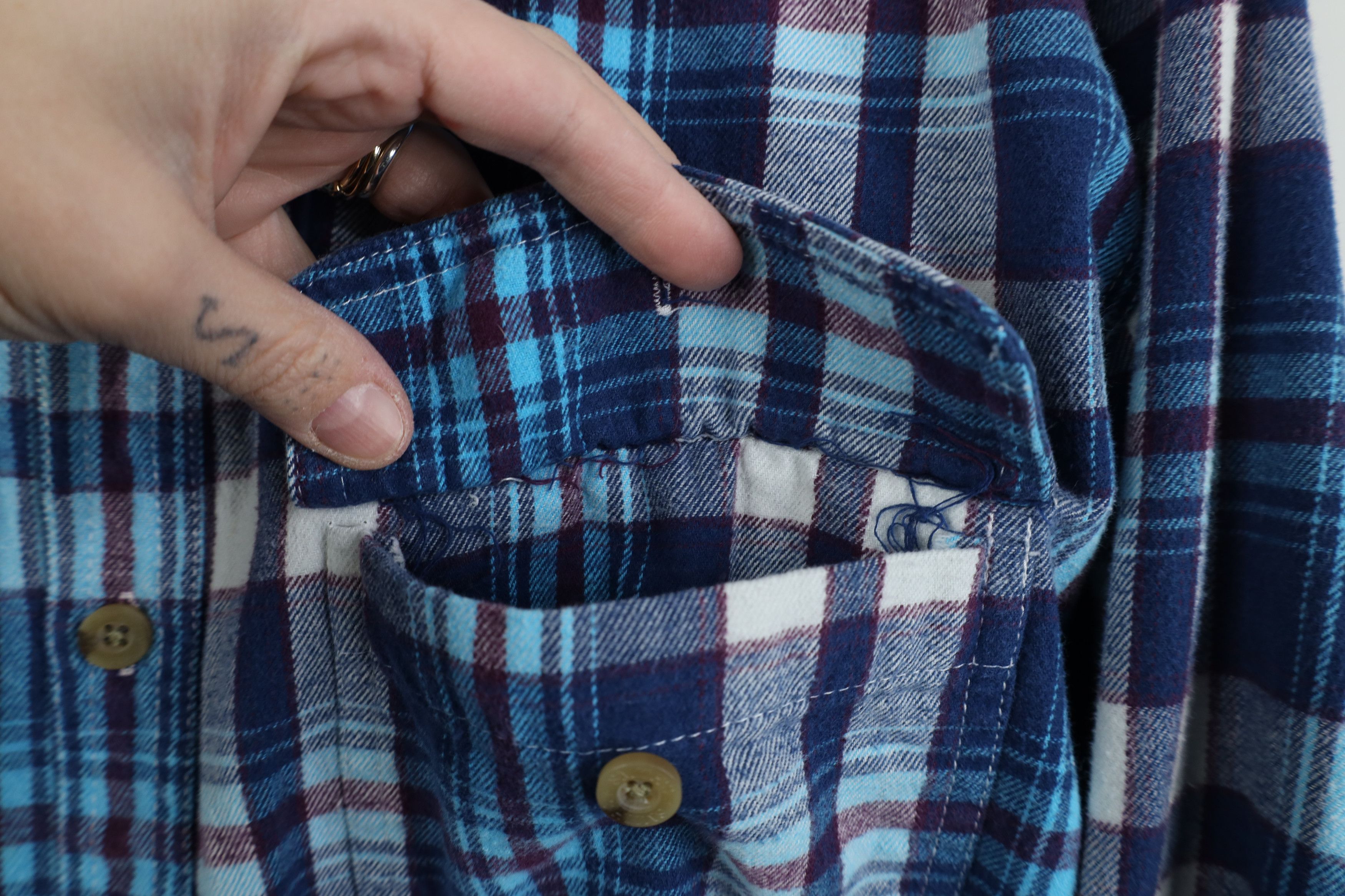 Vintage Vintage Y2K Streetwear Heavyweight Button Shirt Blue Plaid Size US XL / EU 56 / 4 - 5 Thumbnail