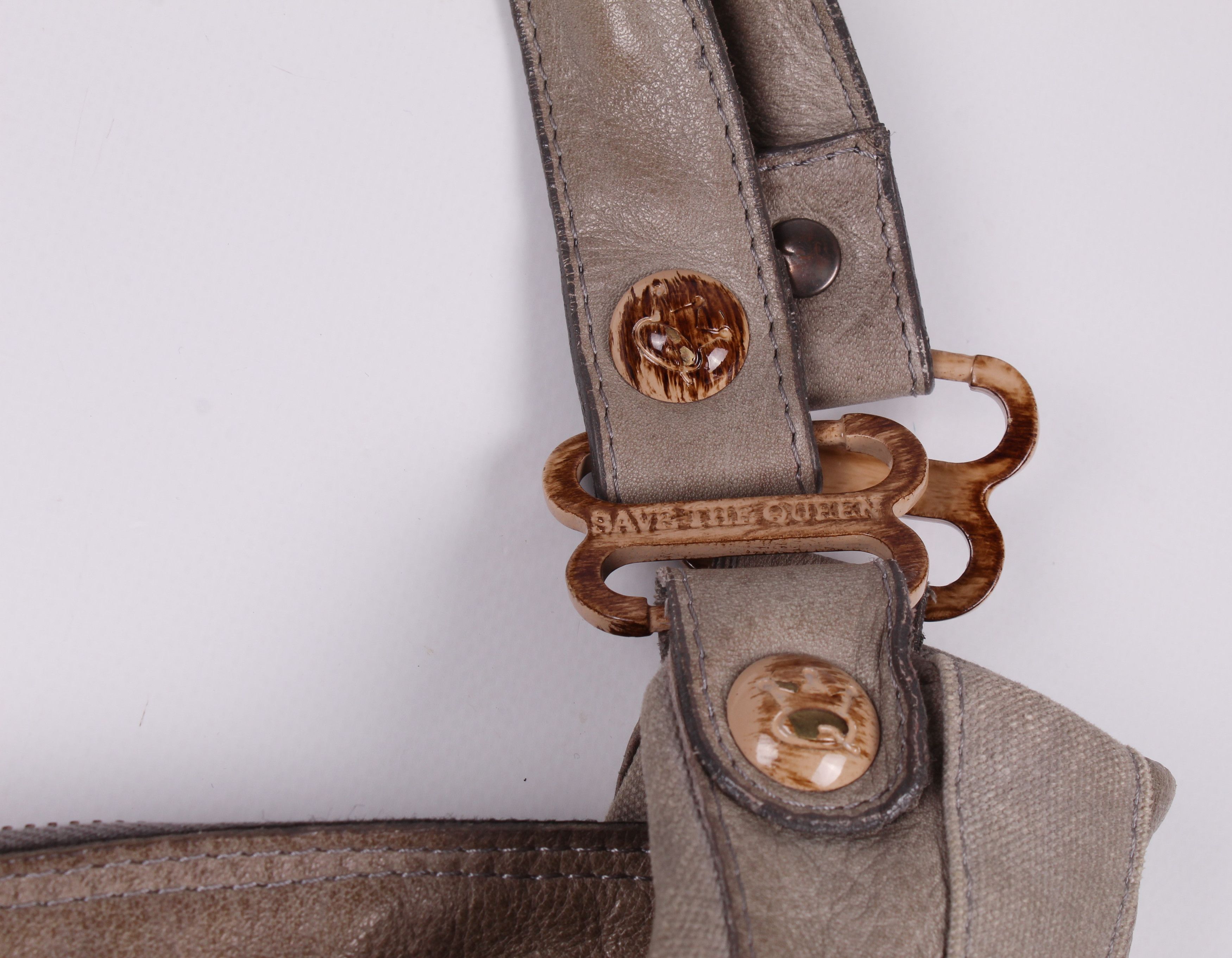 Vintage Vintage Save the Queen Canvas Leather Shoulder Bag Size ONE SIZE - 5 Thumbnail