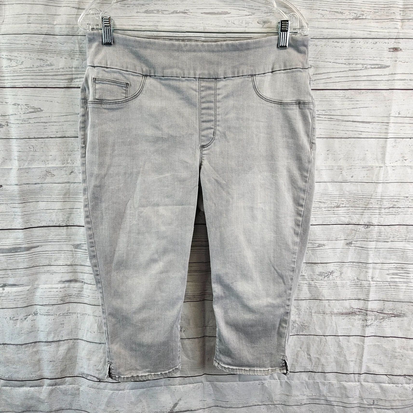 Vintage Chico's Womens Capri Jeans Slim Leg Sz 8 Gray Pull On Mid Rise Denim 17.5 Inseam Womens Size 30" / US 8 / IT 44 - 2 Thumbnail