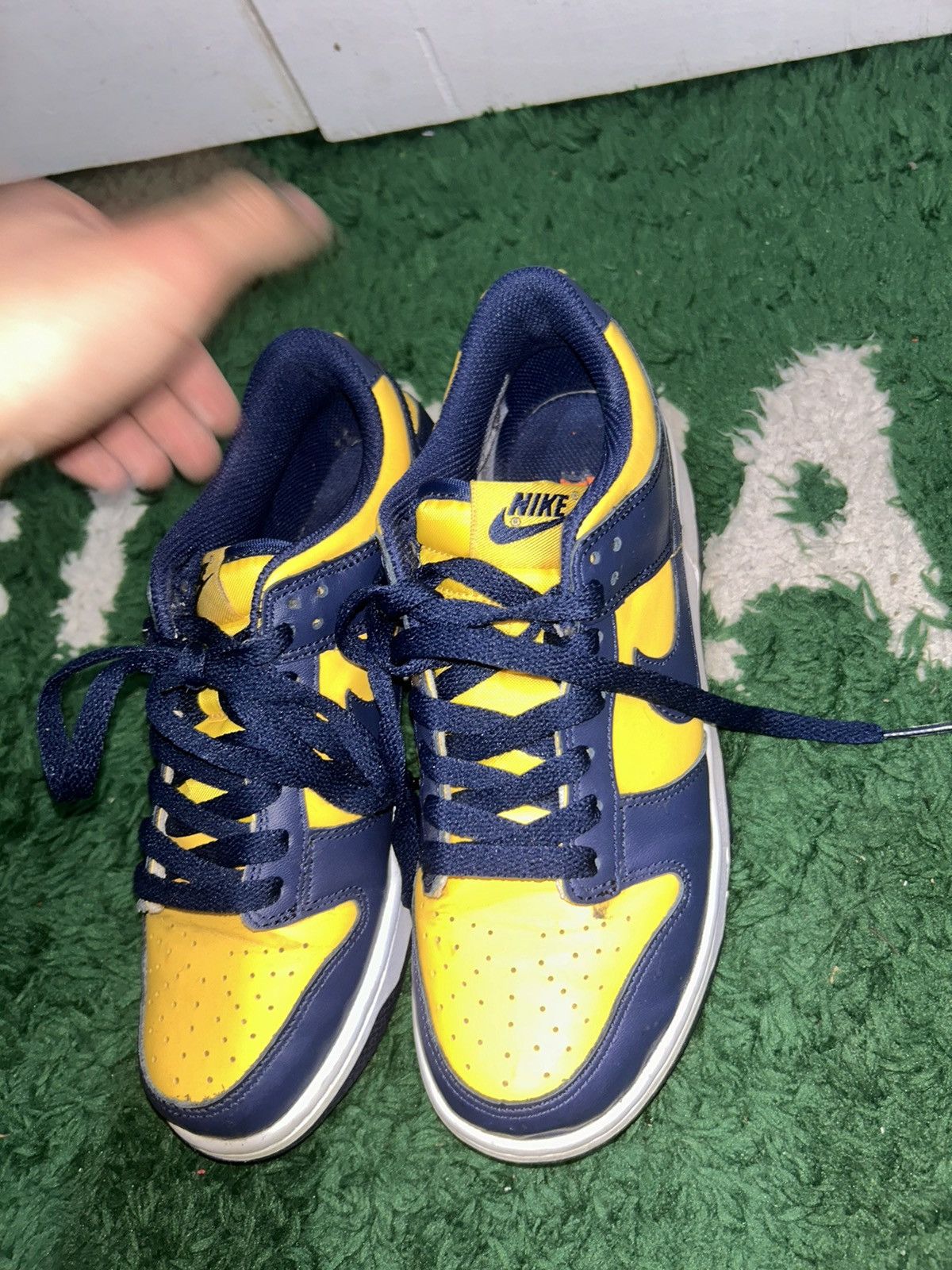 Nike Size 6 - Nike Dunk Low Michigan 2021 Preowned No Box Size US 6 / EU 39 - 4 Thumbnail