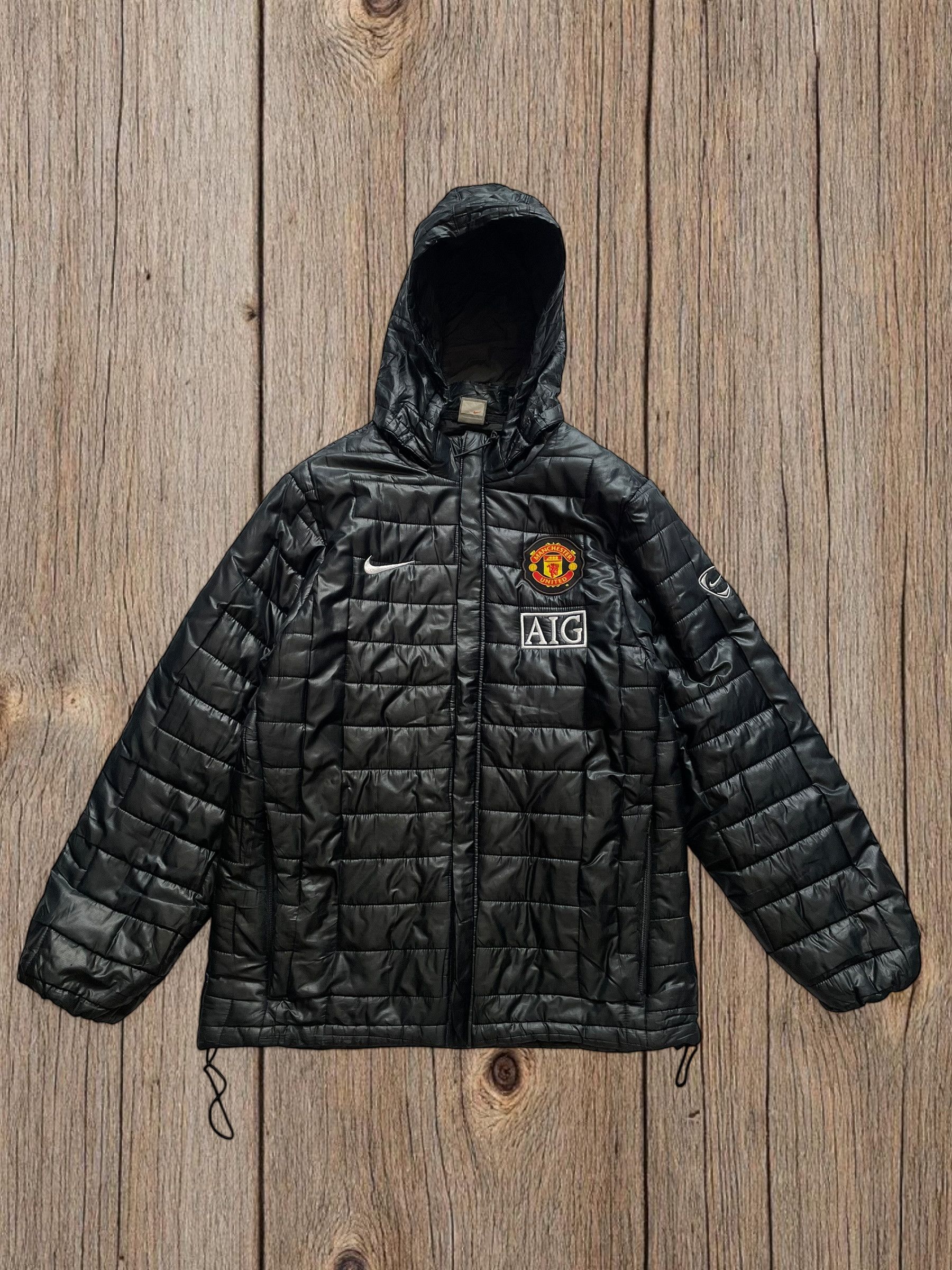 Nike 2009-10 Manchester United Nike Padded Bench Coat Size US M / EU 48-50 / 2 - 1 Thumbnail