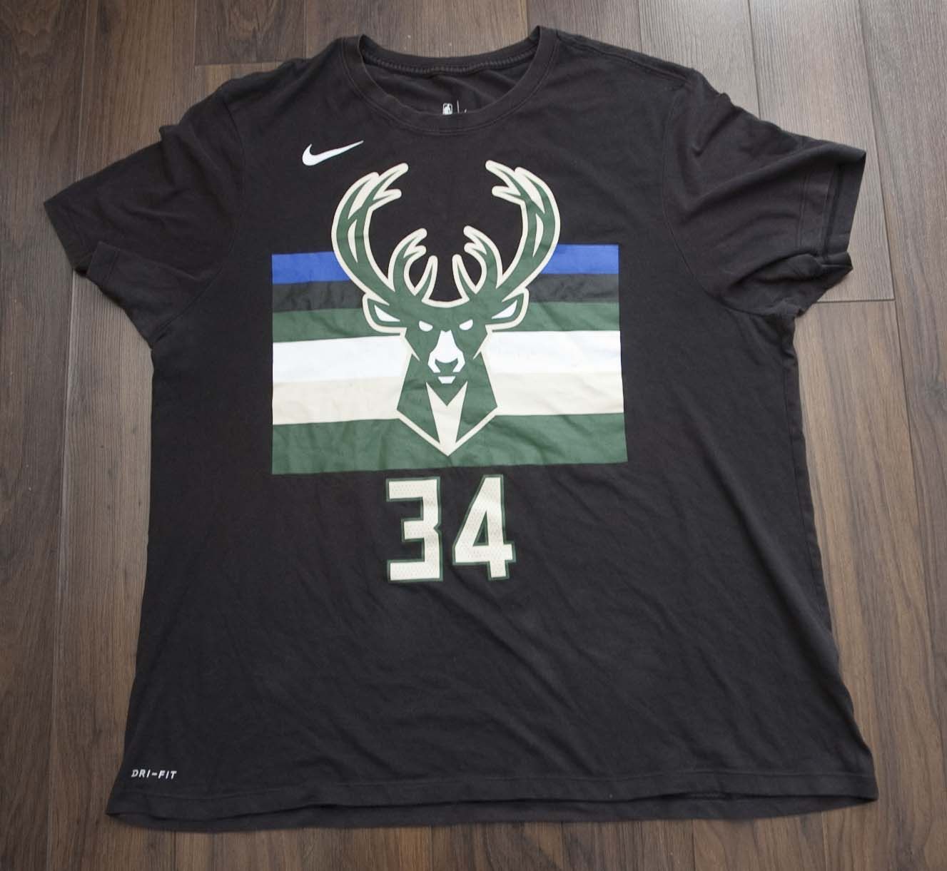 NBA × Nike Giannis Antetokounmpo Milwaukee Bucks T Shirt Size XXL Nike Size US XXL / EU 58 / 5 - 3 Thumbnail