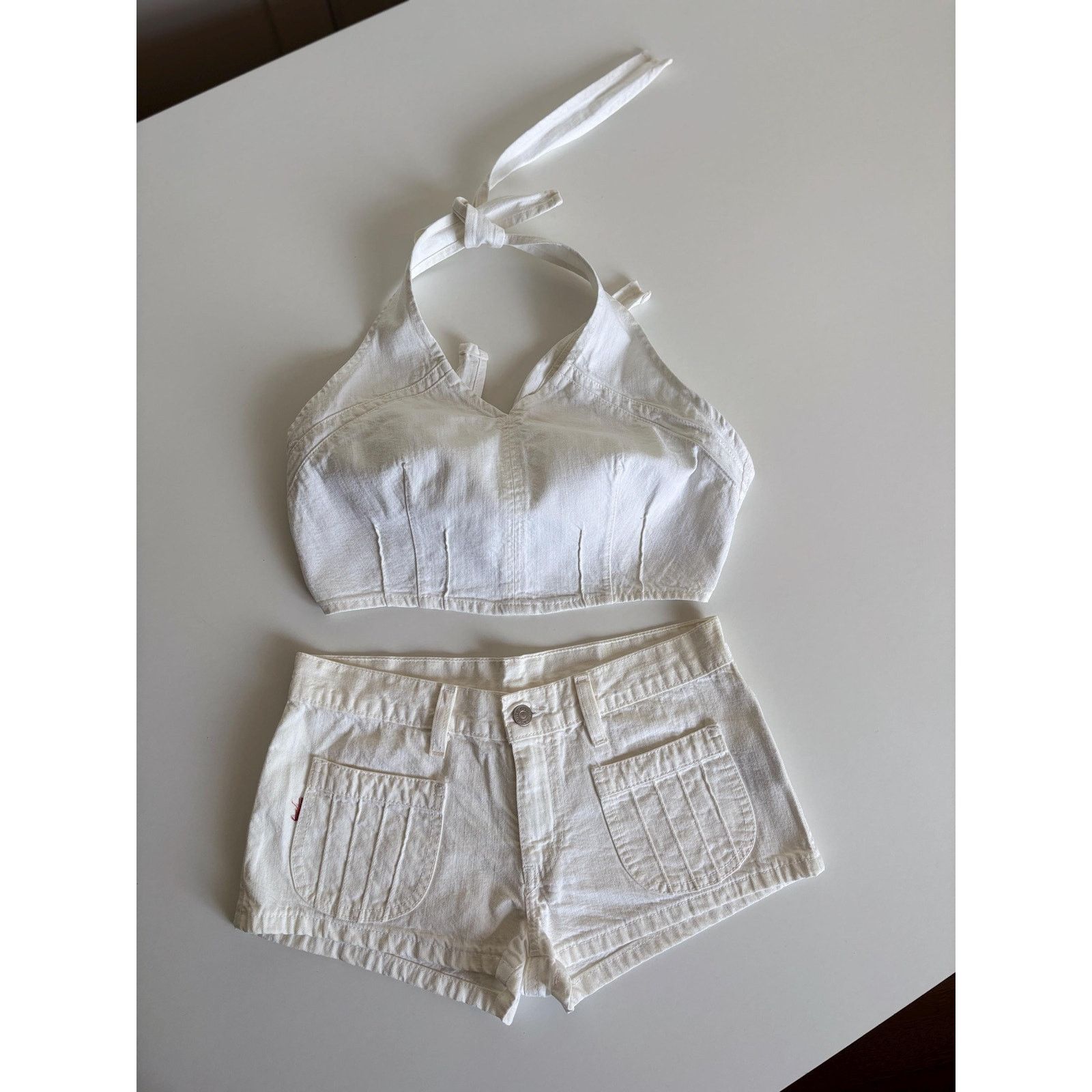 Japanese Brand × Levi's × Levi's Vintage Clothing Vintage Levi's White Denim Two Piece Set Crop Top Shorts Y2K Size 26" / US 2 / IT 38 - 2 Thumbnail