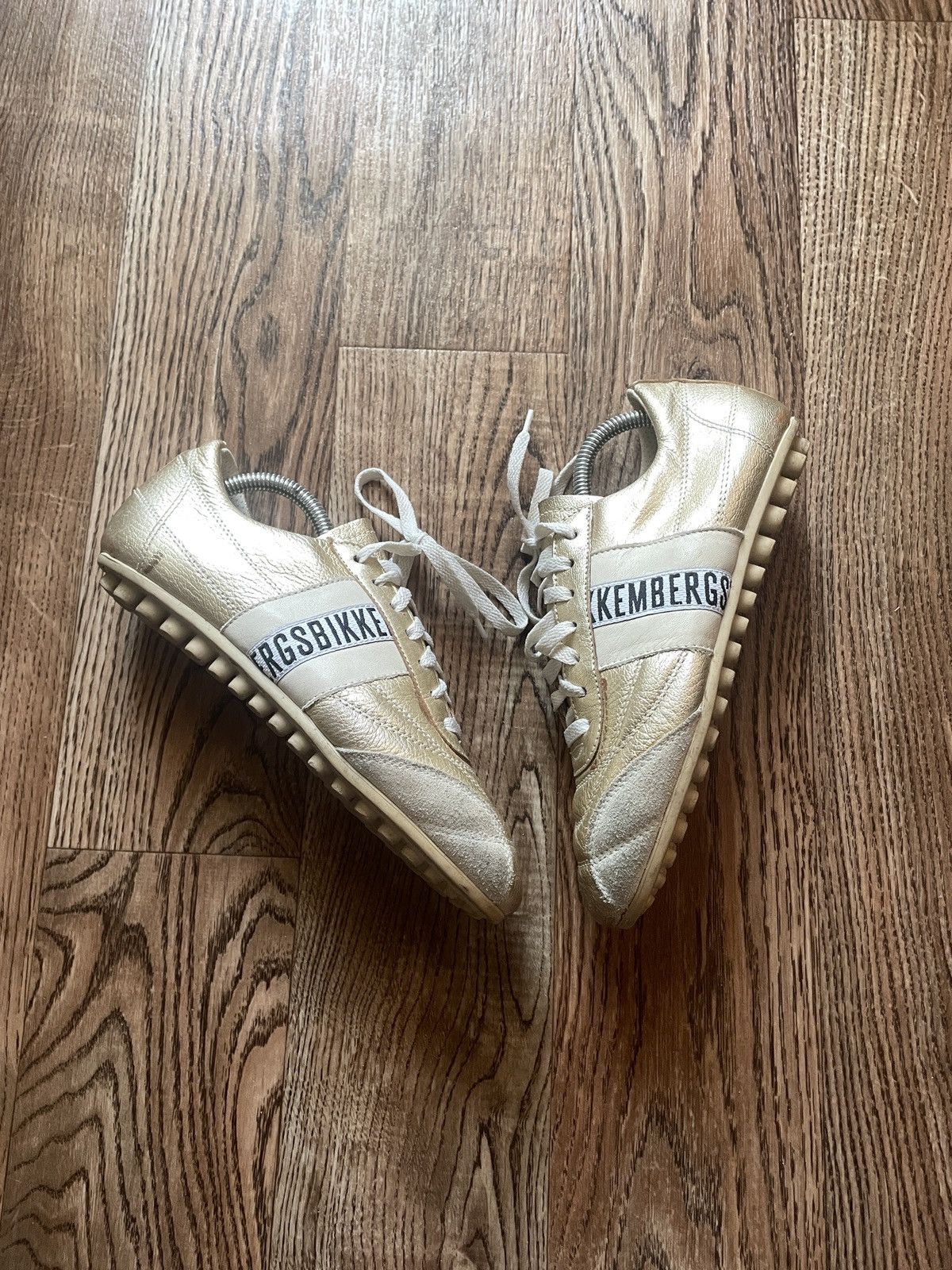 Dirk Bikkembergs Dirk Bikkembergs Vintage Soccer Trainers Sneakers Gold Y2K Size US 8 / IT 38 - 2 Thumbnail