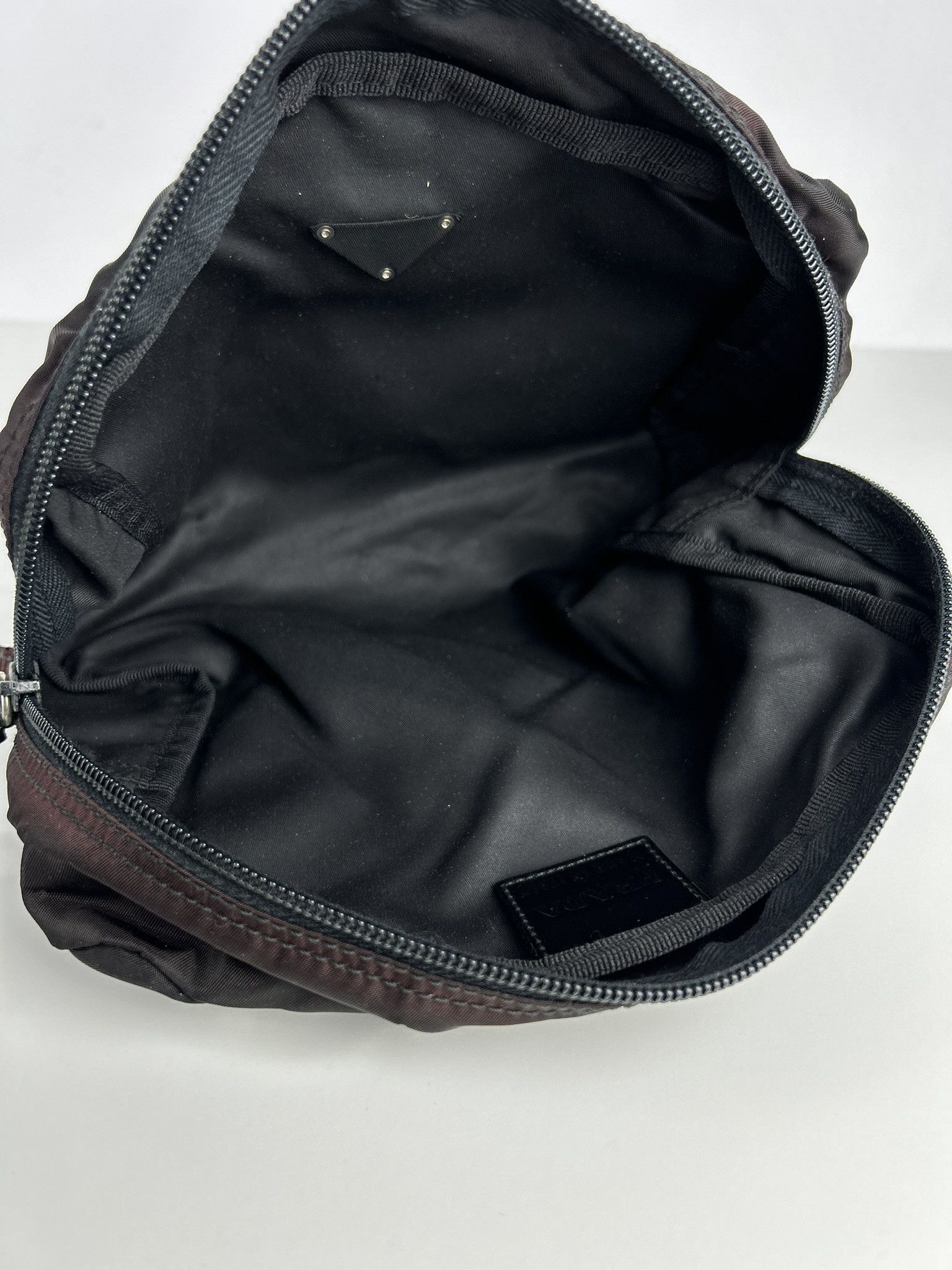Prada Vintage prada nylon triangle logo clutch/ toiletry bag Size ONE SIZE - 14 Thumbnail