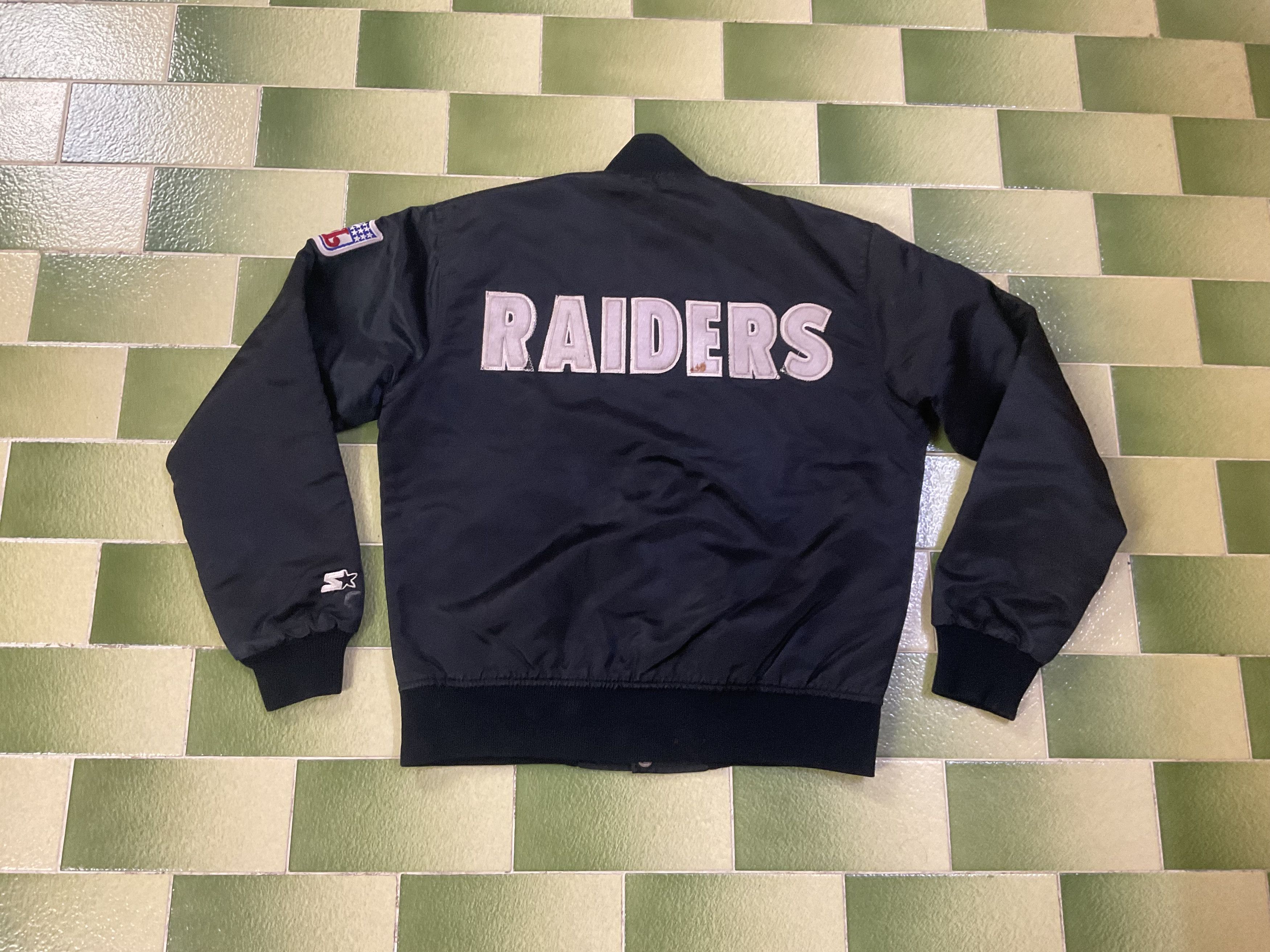 NFL Vintage Starter NFL Oakland Raiders Satin Bomber Jacket Size US S / EU 44-46 / 1 - 2 Thumbnail