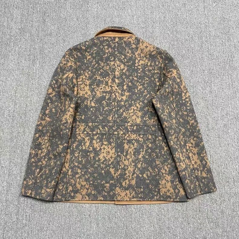 Louis Vuitton Louis Vuitton Camel reversible camouflage cashmere coat Size US L / EU 52-54 / 3 - 4 Thumbnail