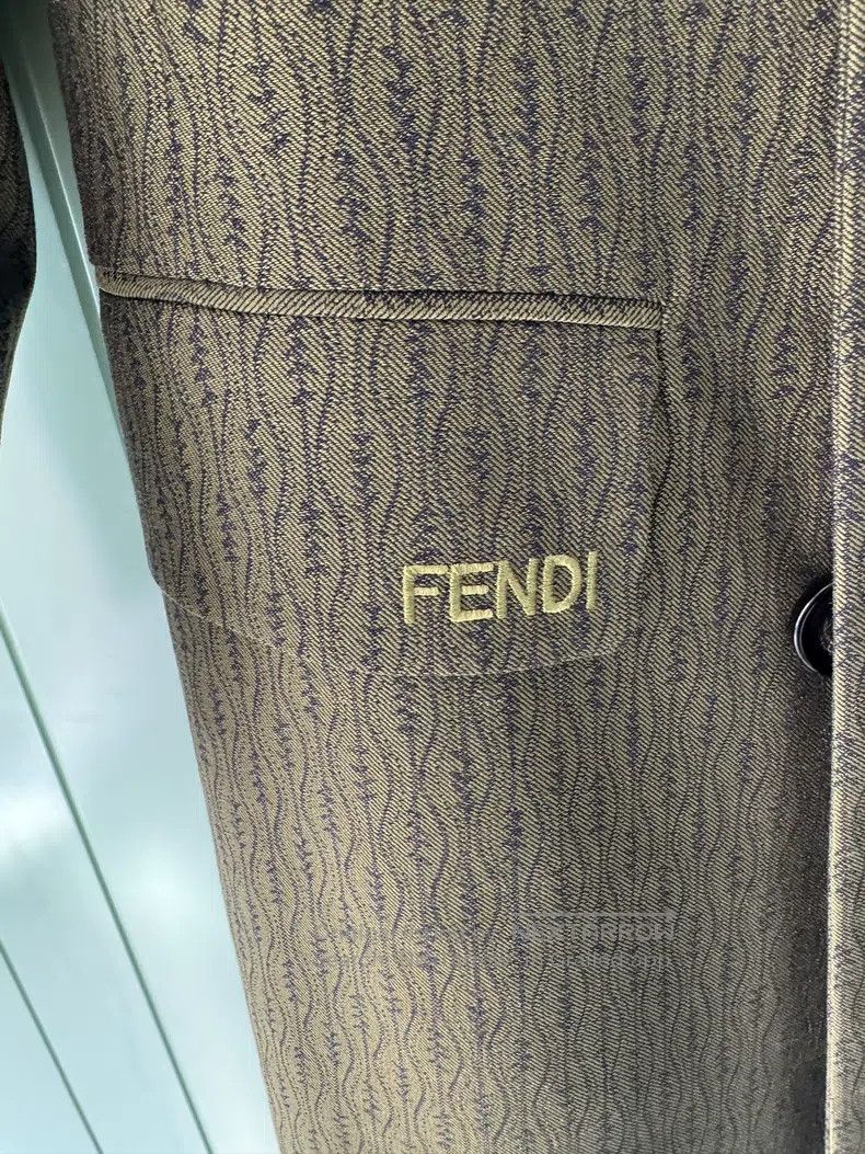 Fendi Fendi Green Double Breasted Long, Kimono Wool Fabric, Clas Size XS / US 0-2 / IT 36-38 - 9 Thumbnail