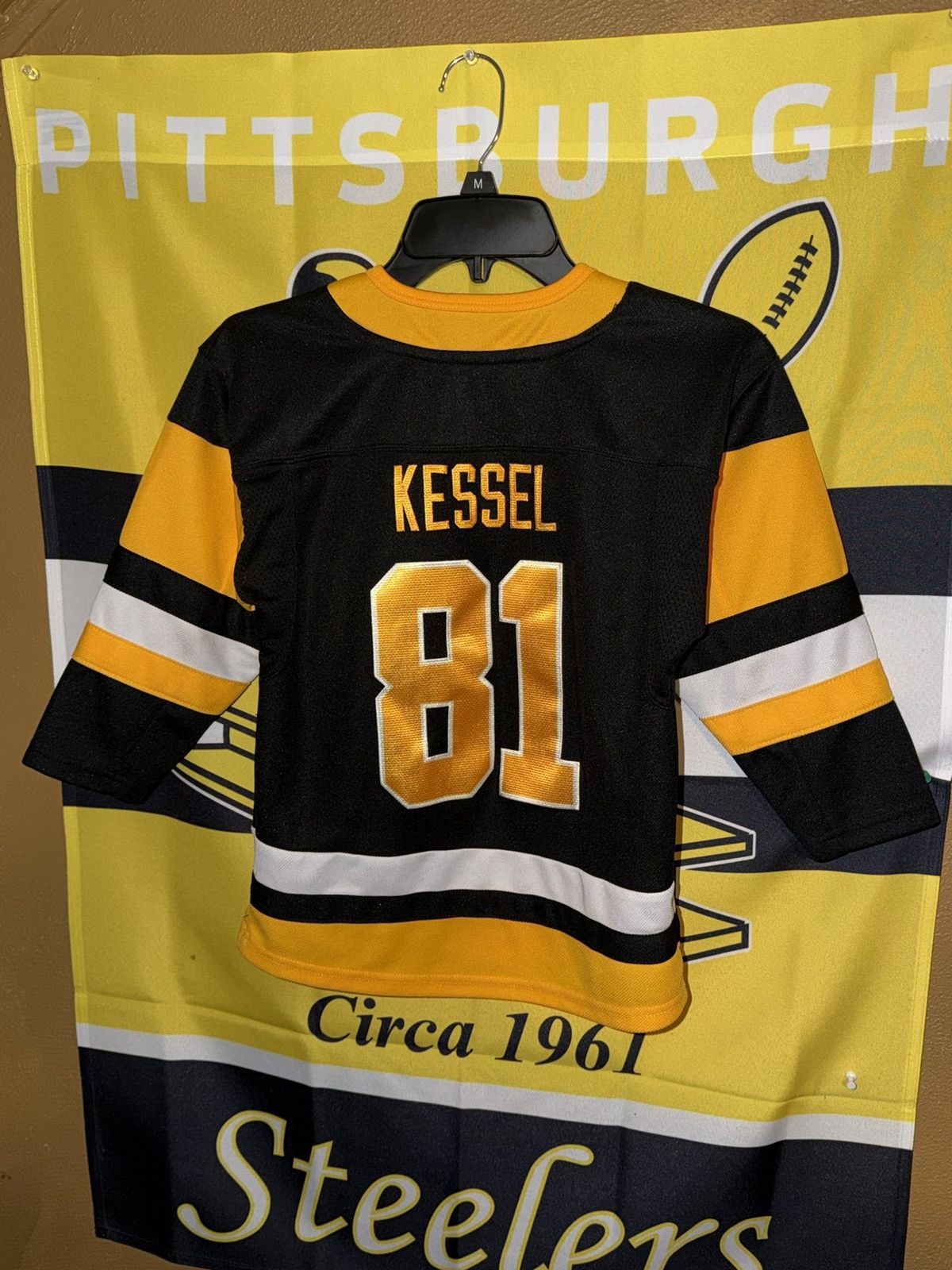 NHL Fanatics NHL Penguins Kessel #81 Kids Youth Jersey 4/7 Size US XS / EU 42 / 0 - 2 Thumbnail