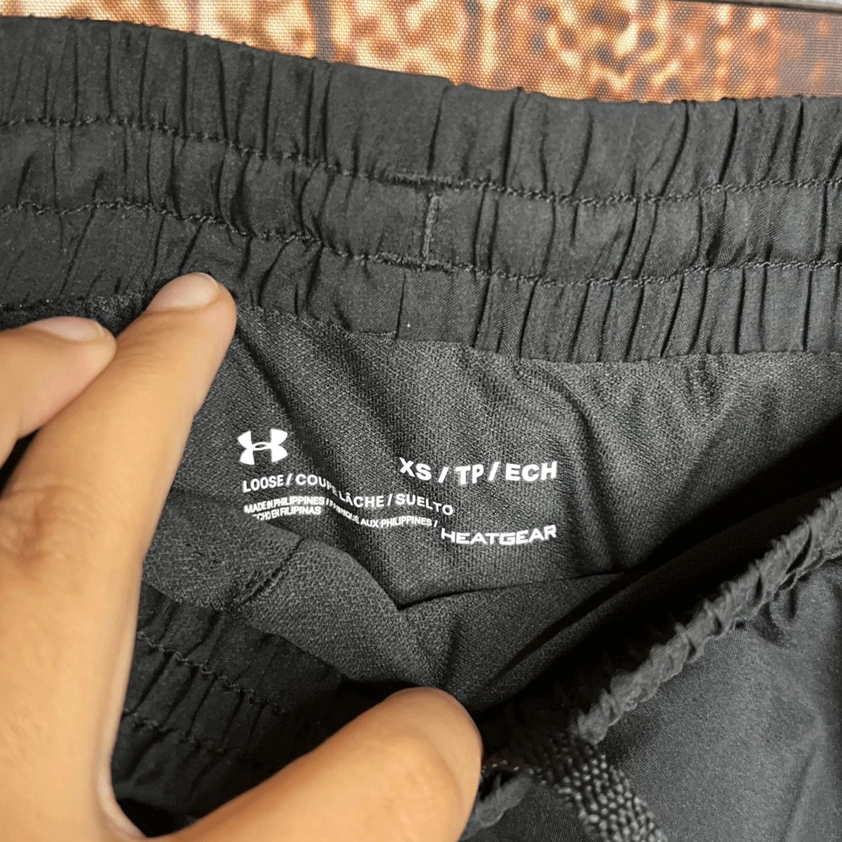 Under Armour Under Armour Women's Black Heat Gear Loose Fit Athletic Running Shorts XS Activewear Elastic Waist Drawstring Size 26" / US 2 / IT 38 - 2 Thumbnail
