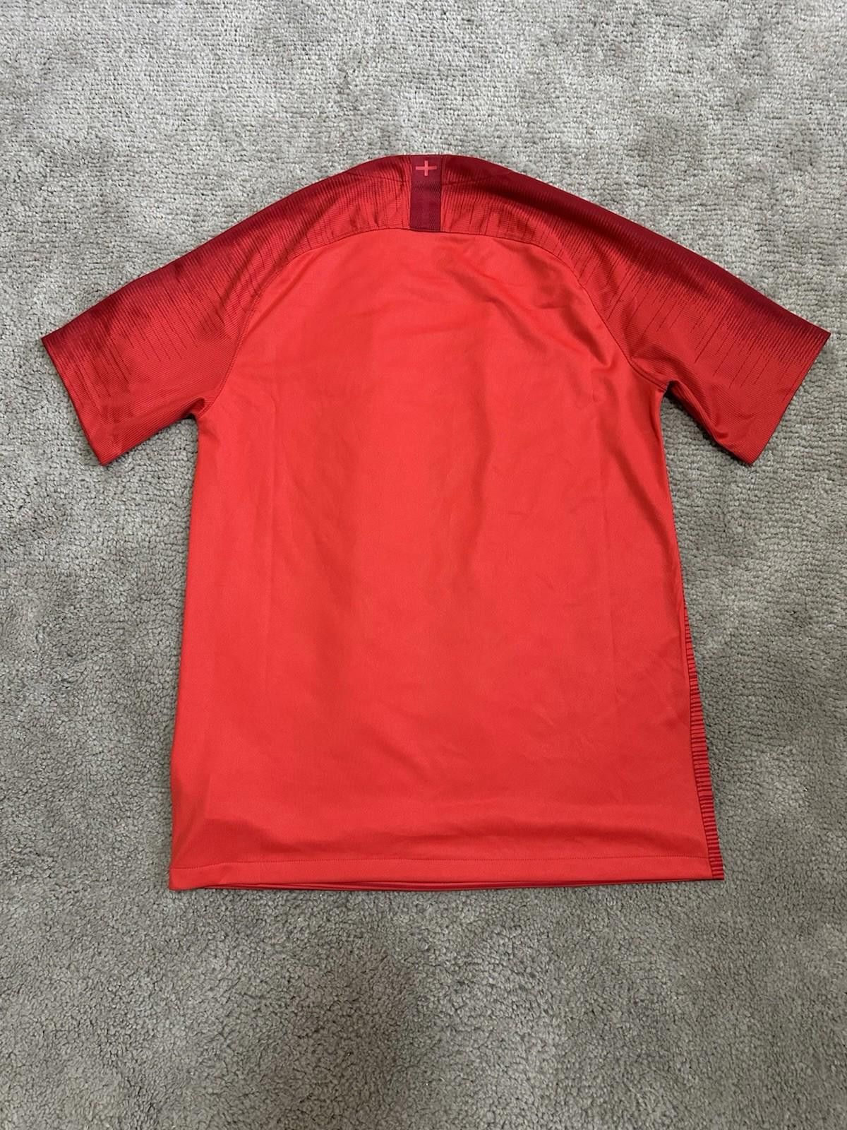 Nike ENGLAND 2018 2019 AWAY SHIRT FOOTBALL SOCCER JERSEY NIKE Size US M / EU 48-50 / 2 - 7 Thumbnail