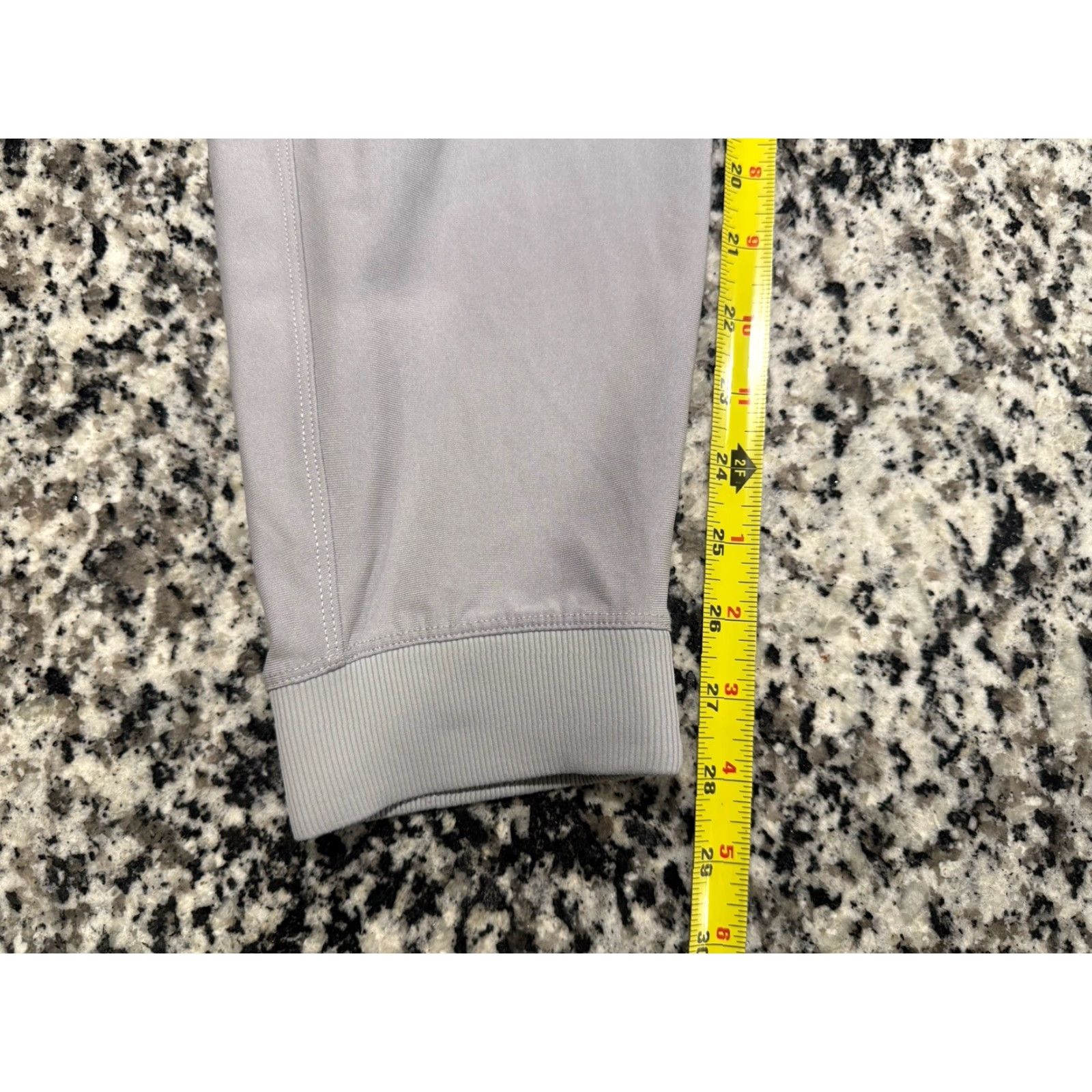 Lululemon VINTAGE Lululemon Men's ABC Jogger Pants Size S Activewear Casual Travel Gray Athleisure Wrinkle Resistant Size US 29 - 2 Thumbnail
