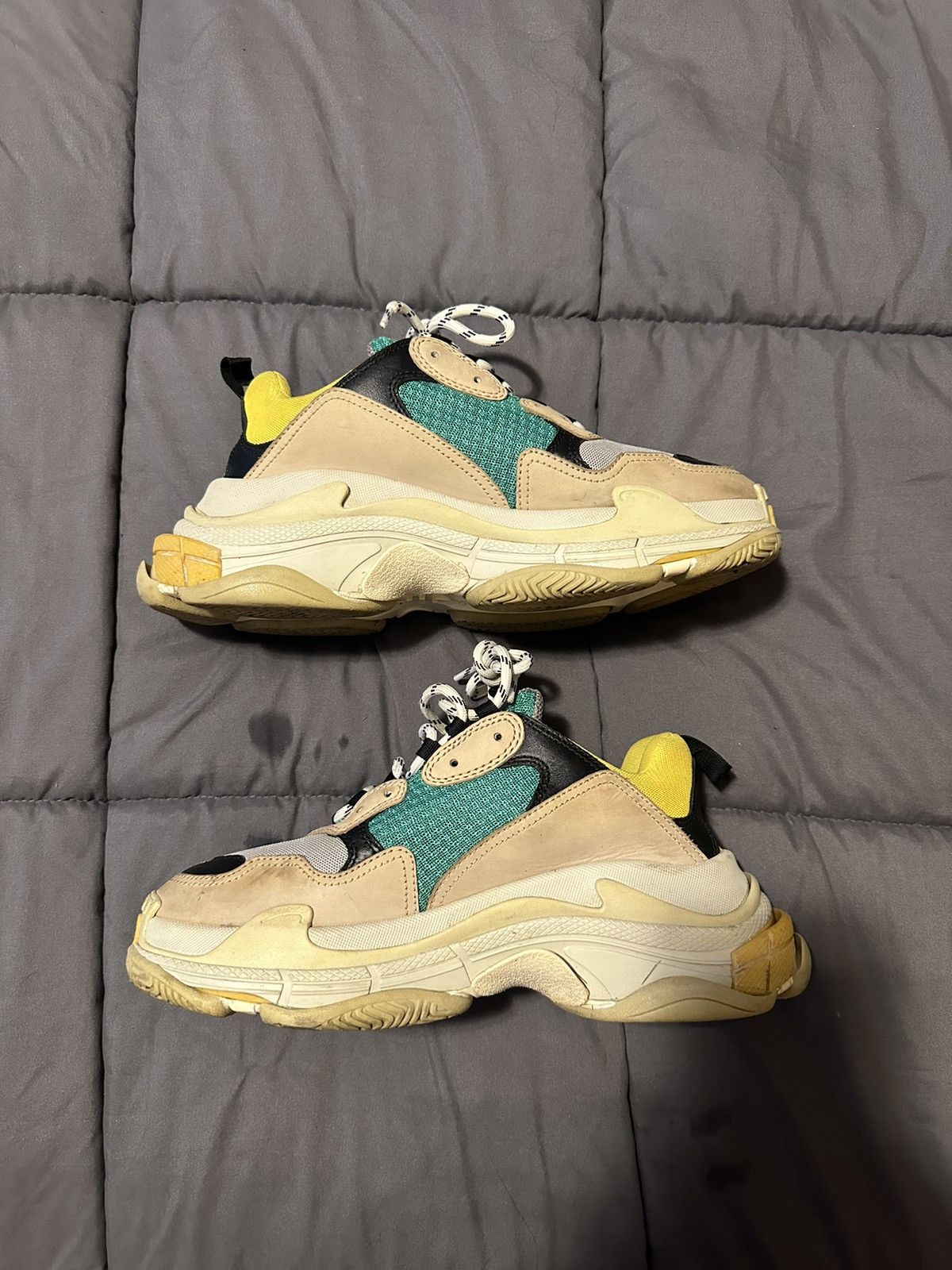Balenciaga Balenciaga Triple S Curry Size US 8 / EU 41 - 2 Thumbnail