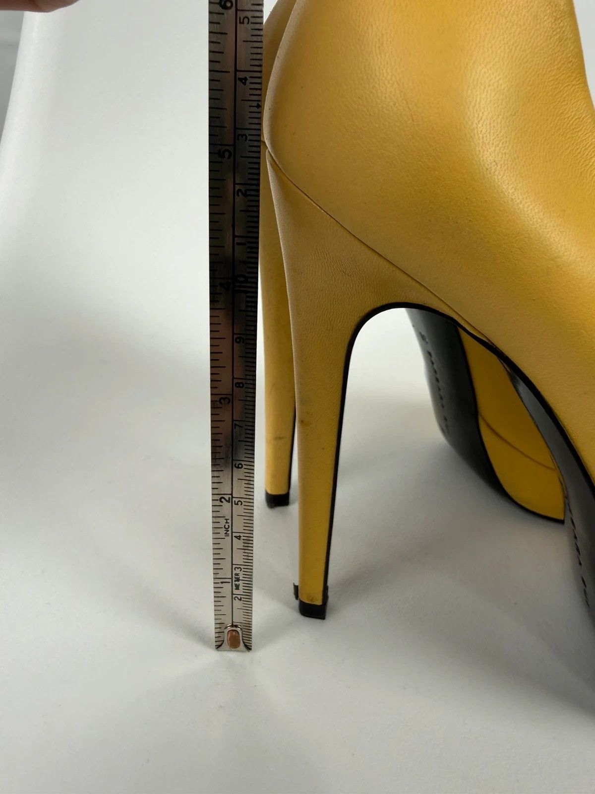 Barbara Bui Barbara Bui Genuine Leather heels size 38 Size US 8 / IT 38 - 9 Thumbnail