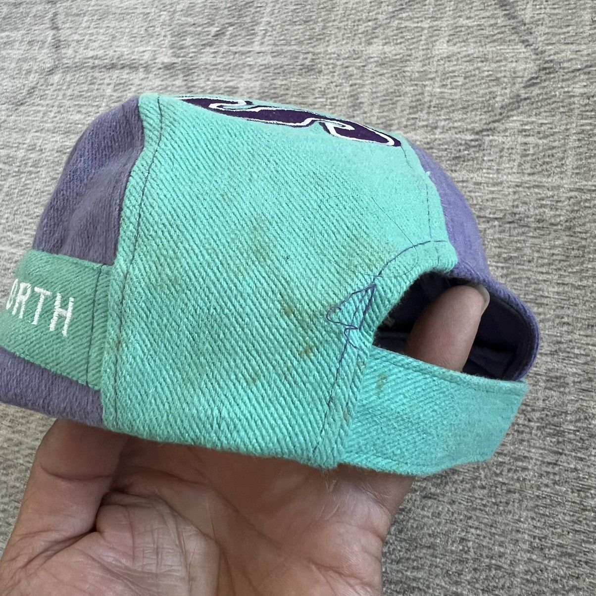 Vintage Vintage 1990s Cairns Australia Logo Blue/Purple Velcro Hat Size ONE SIZE - 7 Thumbnail