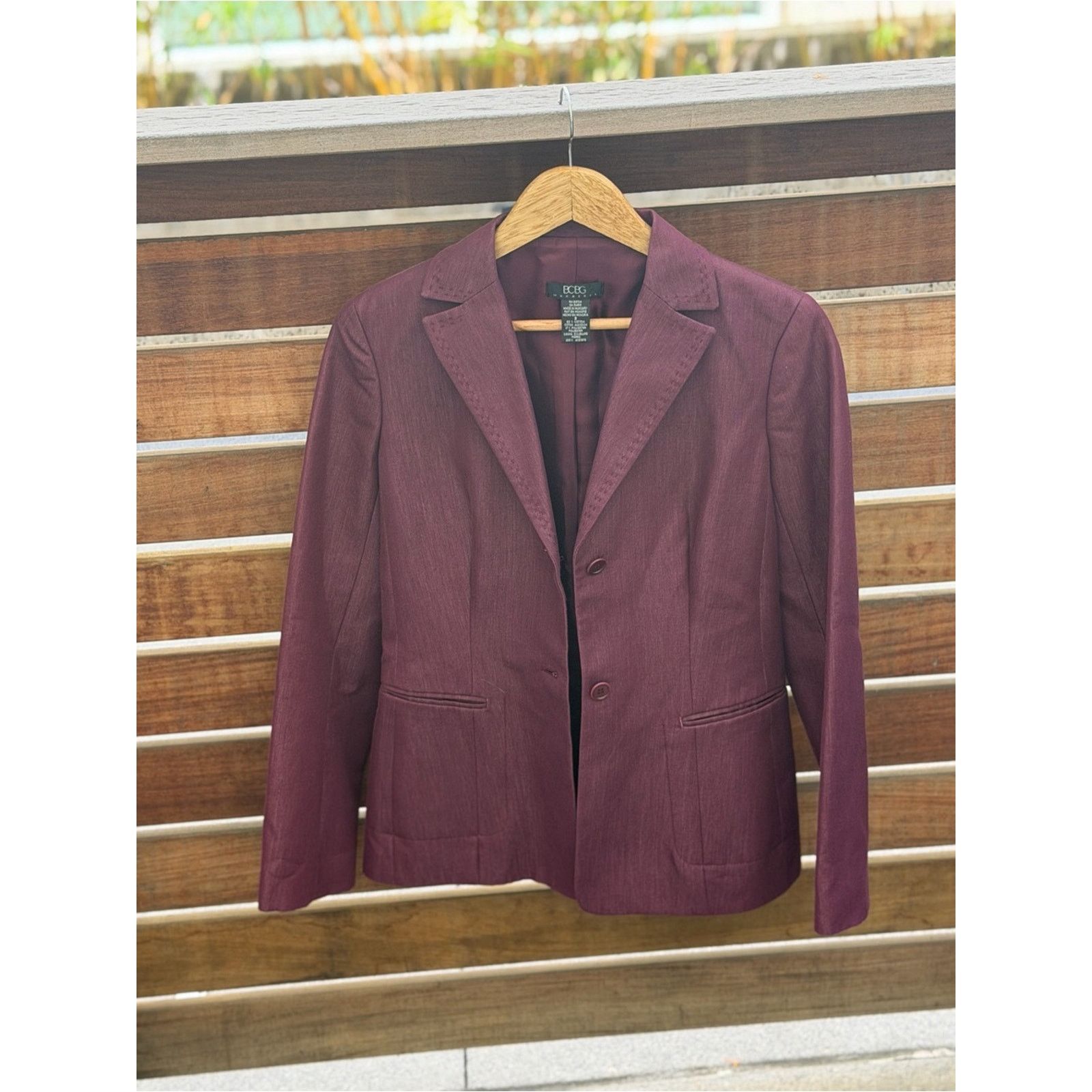 Bcbgmaxazria BCBG Max Azria Plum Purple Blazer Size 2 Size XS / US 0-2 / IT 36-38 - 1 Thumbnail